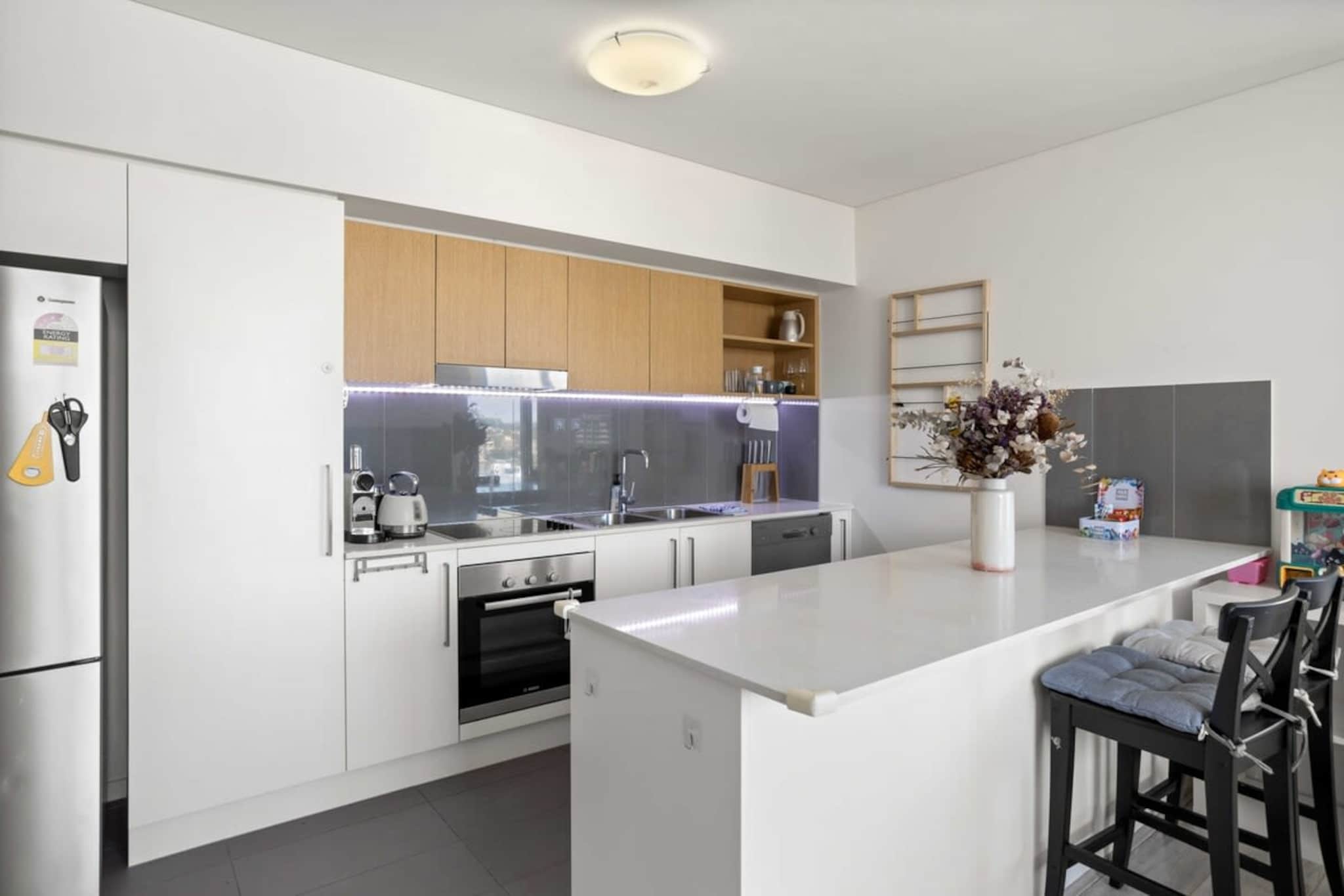 Spaciously Bright 1-Bed Apartment
