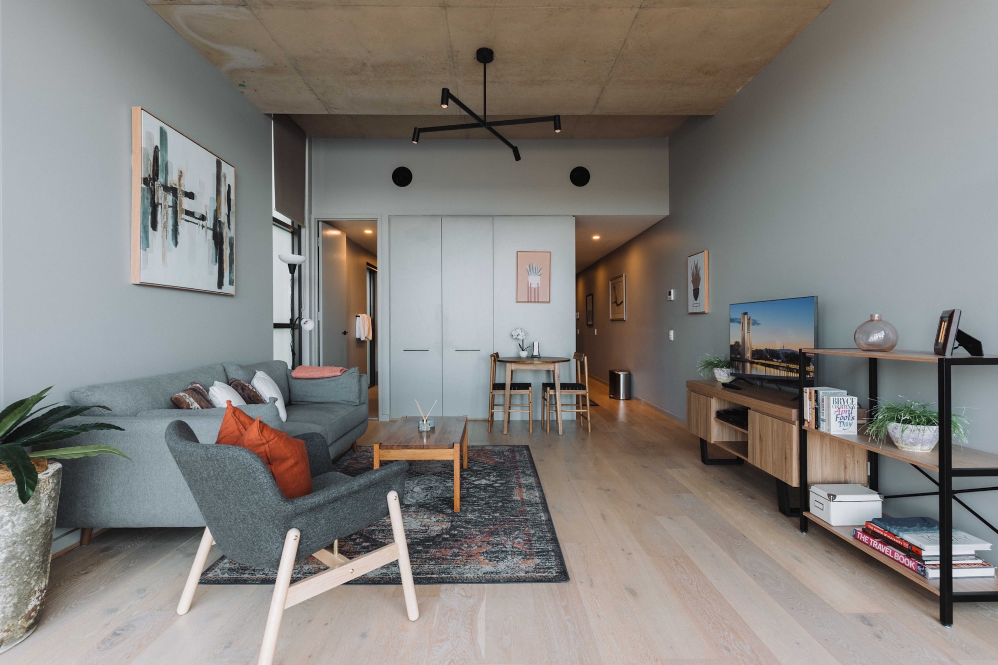 Stunning 1-Bed Above Foreshore with Water Views