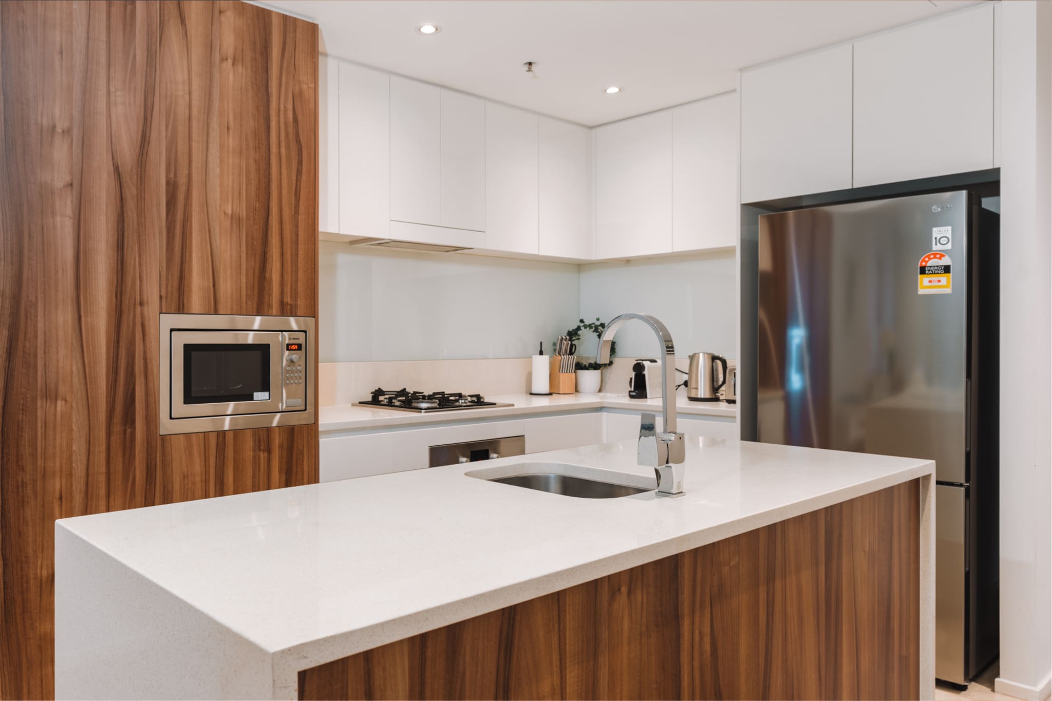 Desk, Elevator, Hot Water, Internet Access DSL, Living room(TV, dining table, air conditioning), Kitchen(stove, electric kettle, toaster, coffee machine, oven, microwave, dishwasher, fridge, dishes and cutlery), bedroom(Bed Linen, Wardrobe, Queen Bed), bathroom(shower, washbasin, toilet, hairdryer, Towels/Sheets (Incl.), shampoo, body soap, Essentials), First Aid, tumble dryer, washing machine, balcony or terrace, heating, swimming pool, private outdoor pool, iron, Dedicated workspace, Carbon monoxide detector, Conditioner, Long term stays allowed, Room-darkening shades, Shower gel, Wine glasses