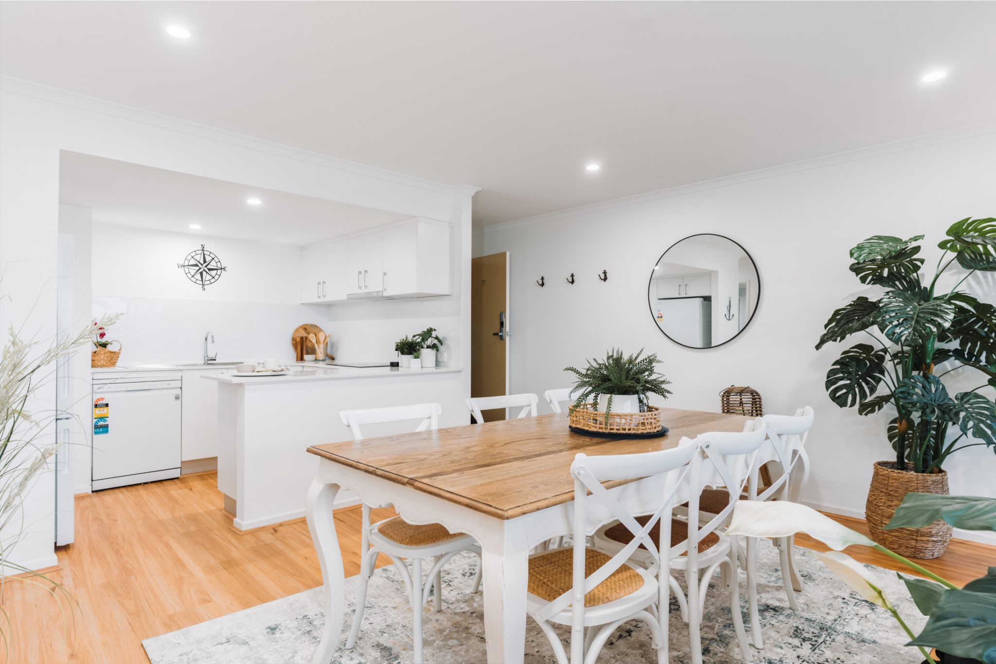 Bed Linen, Desk, Hot Water, Internet Access DSL, Wardrobe, Living room(TV, dining table, seating area, air conditioning), Kitchen(stove, electric kettle, toaster, coffee machine, oven, microwave, dishwasher, fridge, dishes and cutlery), bedroom(double king size bed), bedroom(Queen Bed), bedroom(Queen Bed), bathroom(bath tub, washbasin, toilet, hairdryer, Towels/Sheets (Incl.), Essentials), bathroom(shower, washbasin, toilet, hairdryer, Towels incl., Essentials), First Aid, Recreation lake, Play area, tumble dryer, cot, hot tub, washing machine, balcony or terrace, heating, iron, Dedicated workspace, Long term stays allowed, Room-darkening shades, Wine glasses