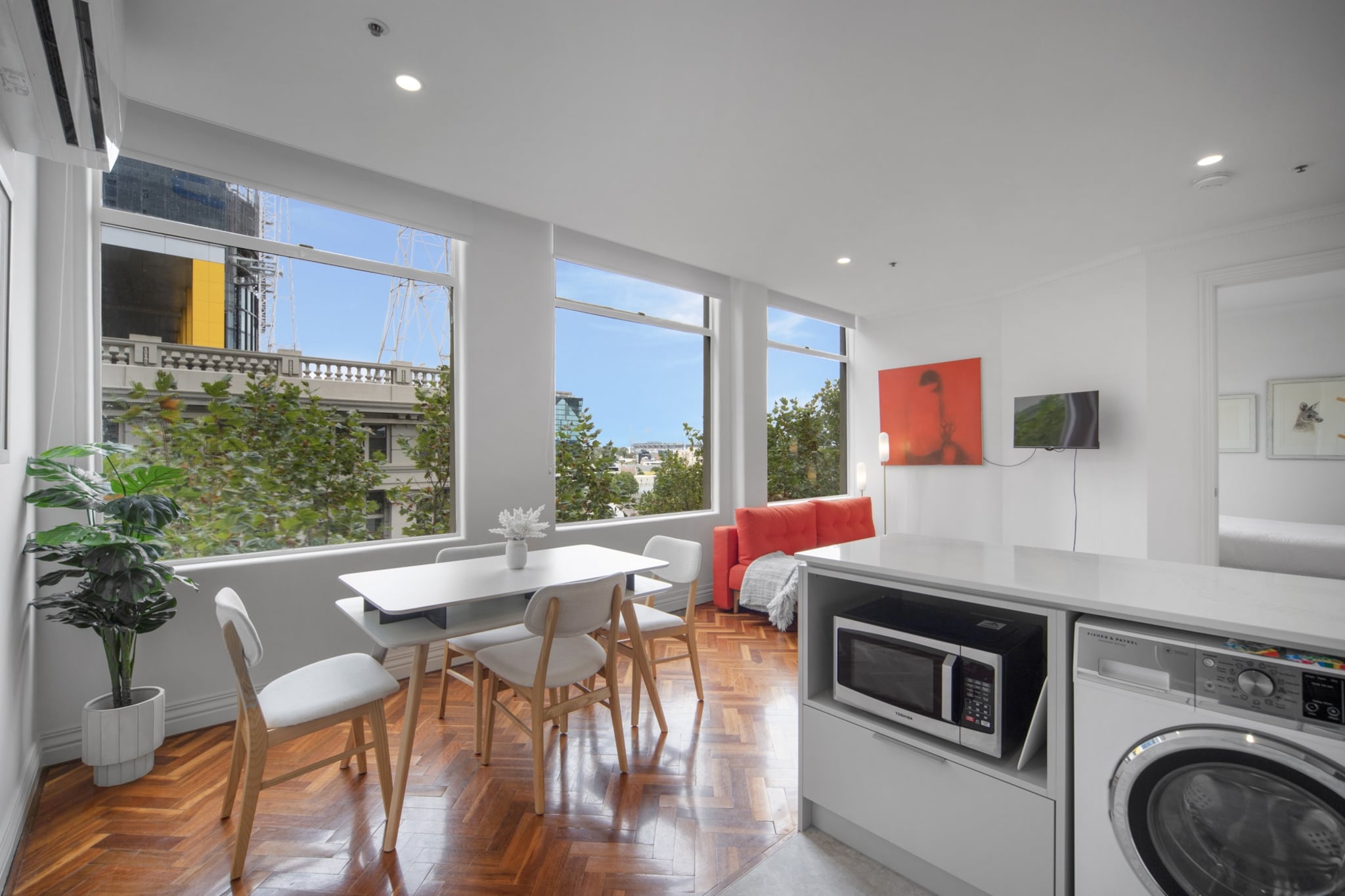 Chic 1-Bed Apartment In the Heart of Melbourne