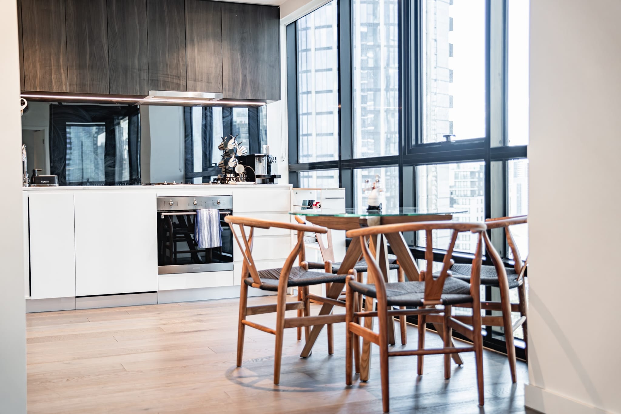 Stylish Southbank 1-bedroom with pool and Gym