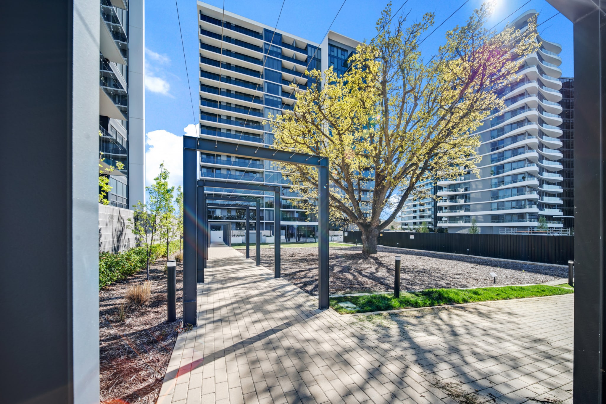 Chic 1-Bed with Sophisticated Decor,