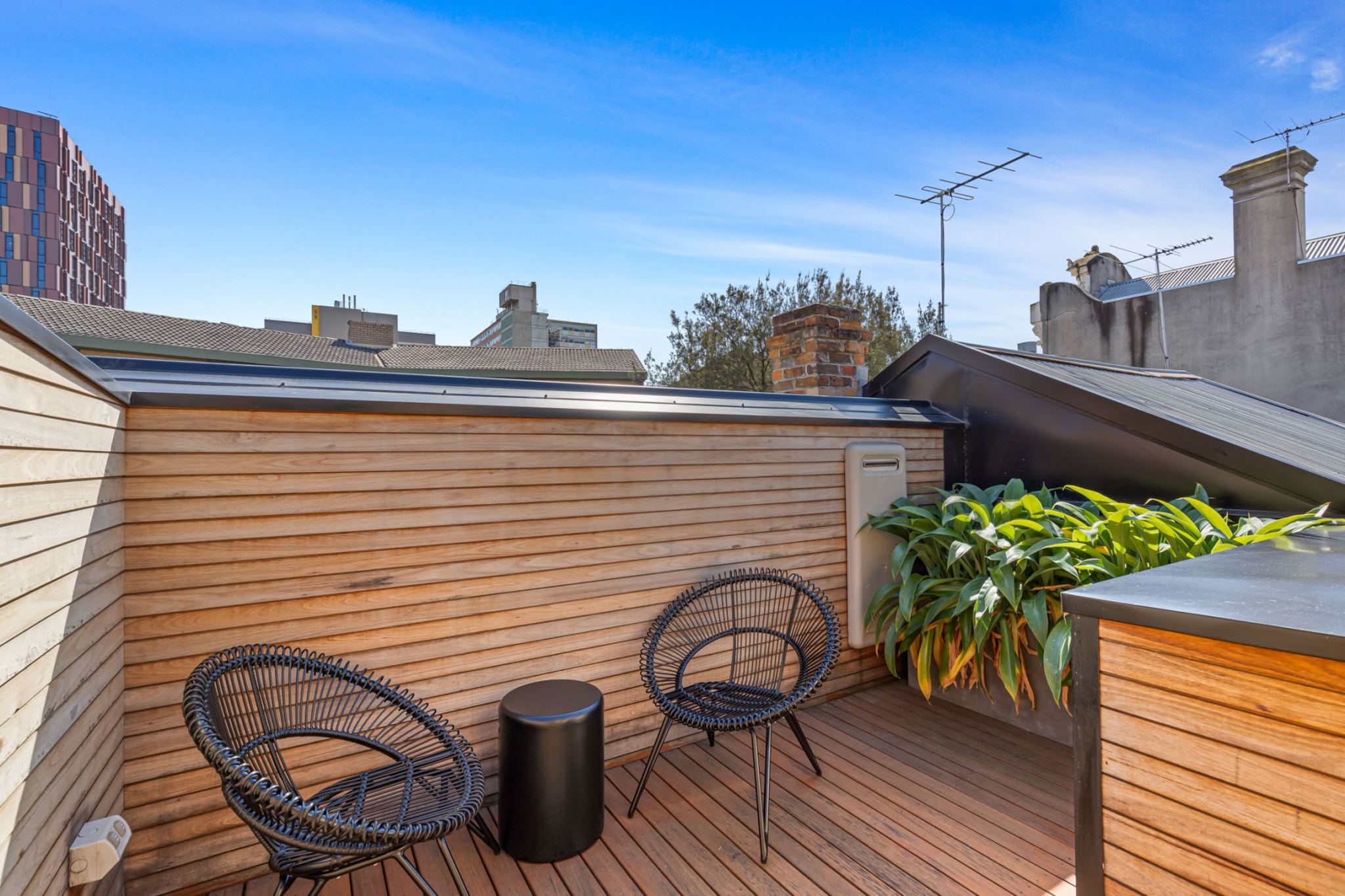 Stylish 2-bed Victorian Terrace in Carlton