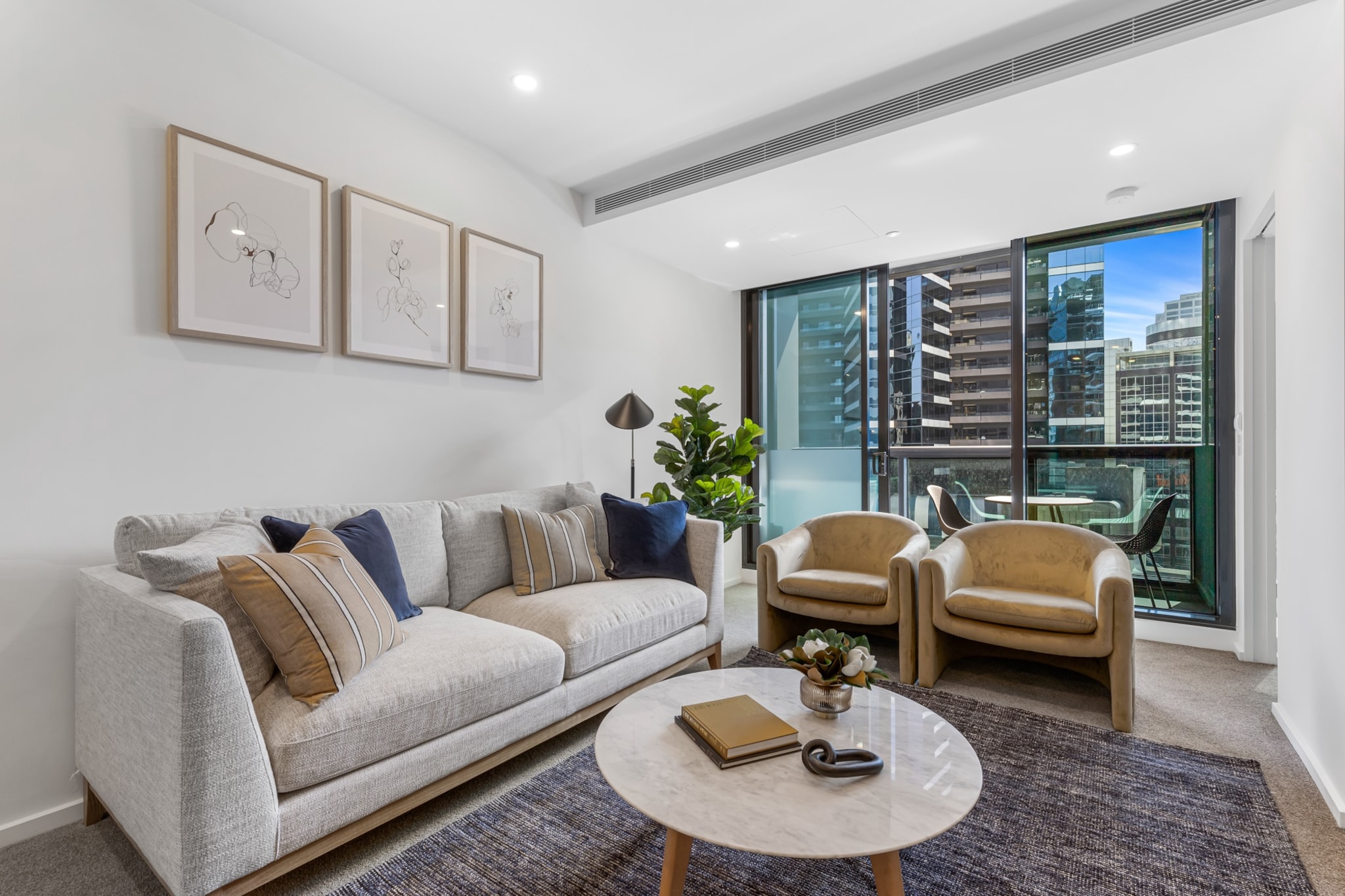 Remarkable 3-Bed with City Views & Swimming Pool