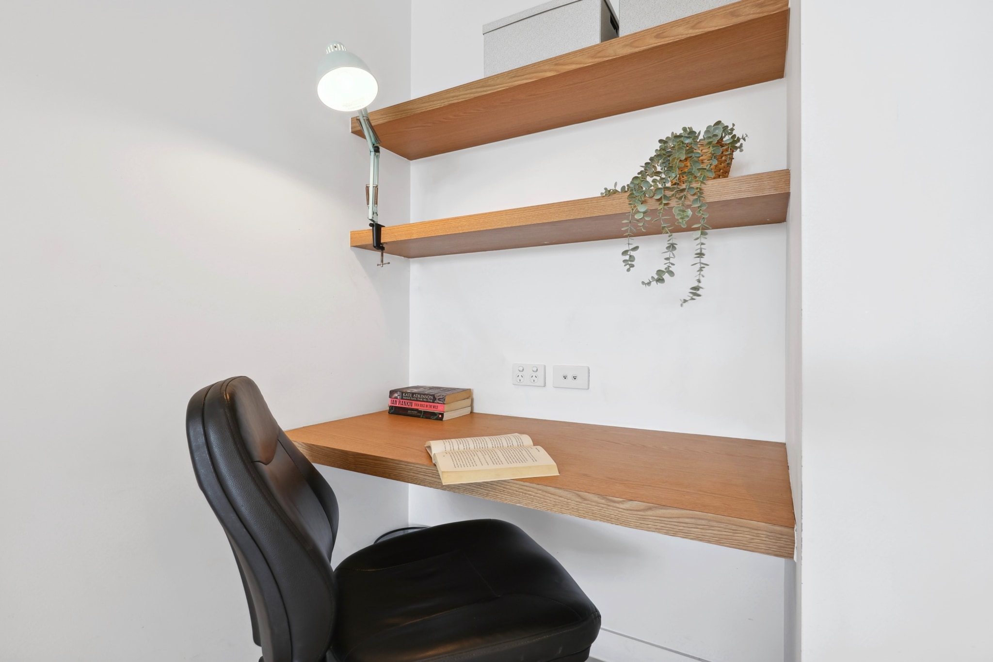 Contemporary 1-Bed with Pool Near Brisbane River