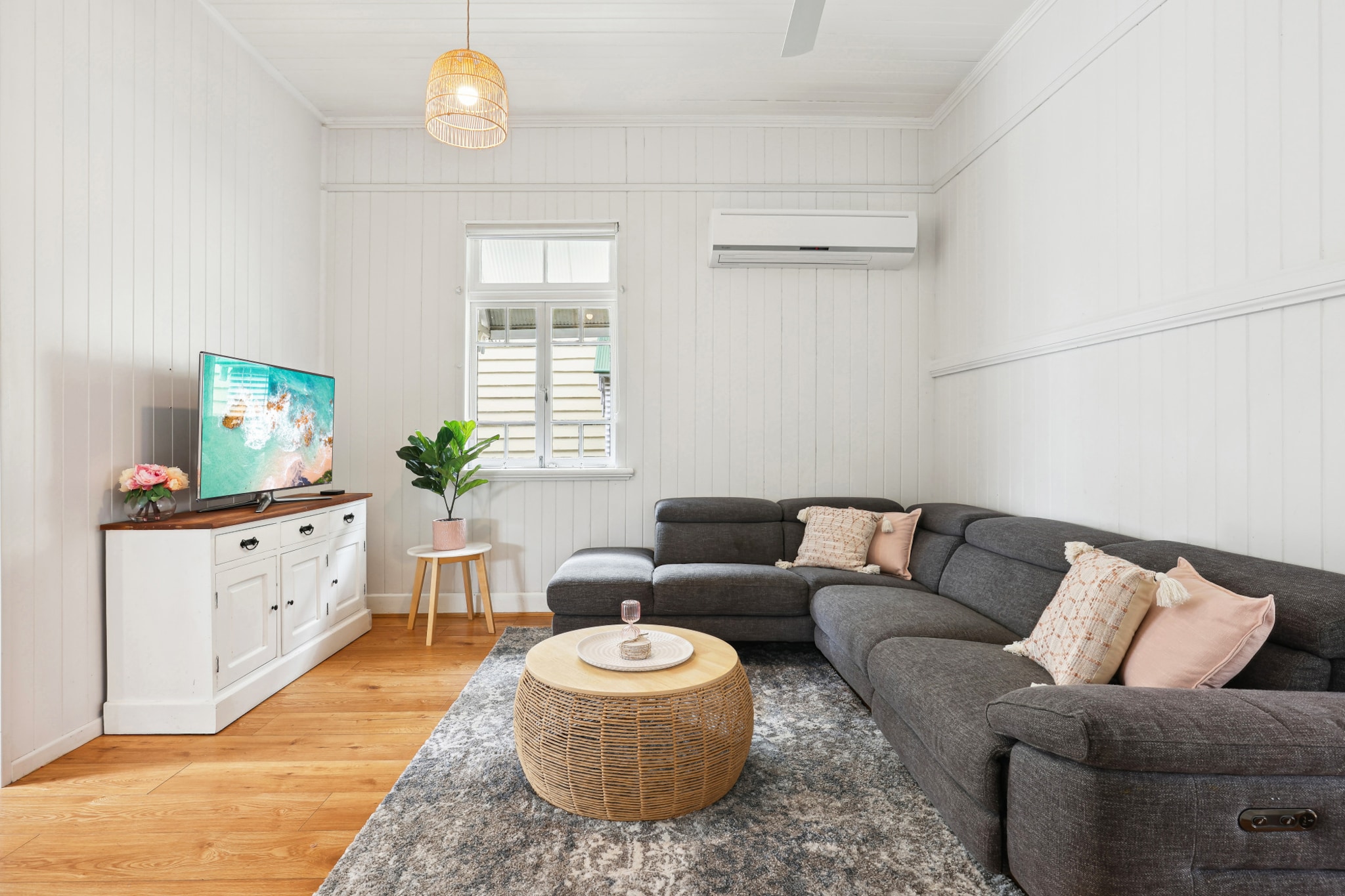 Tranquil 3-Bed Family Home with Spacious Backyard