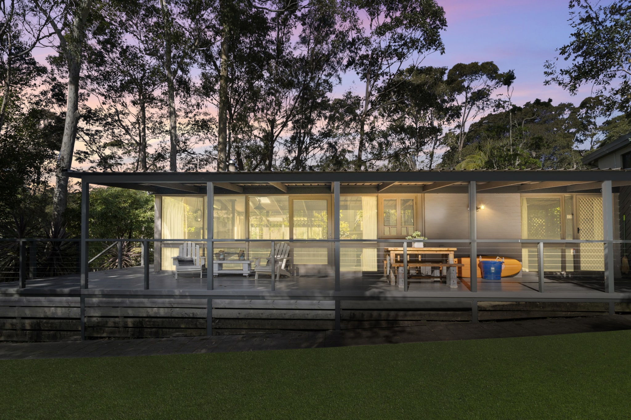 Secluded 3-Bed Retreat Moments to the Beach