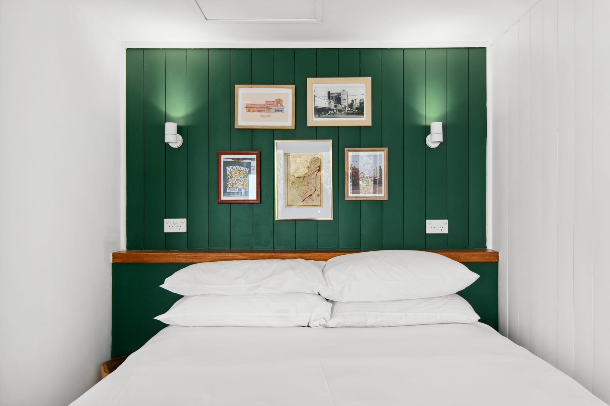 Stylish Studio in the Heart of Newtown with Pool