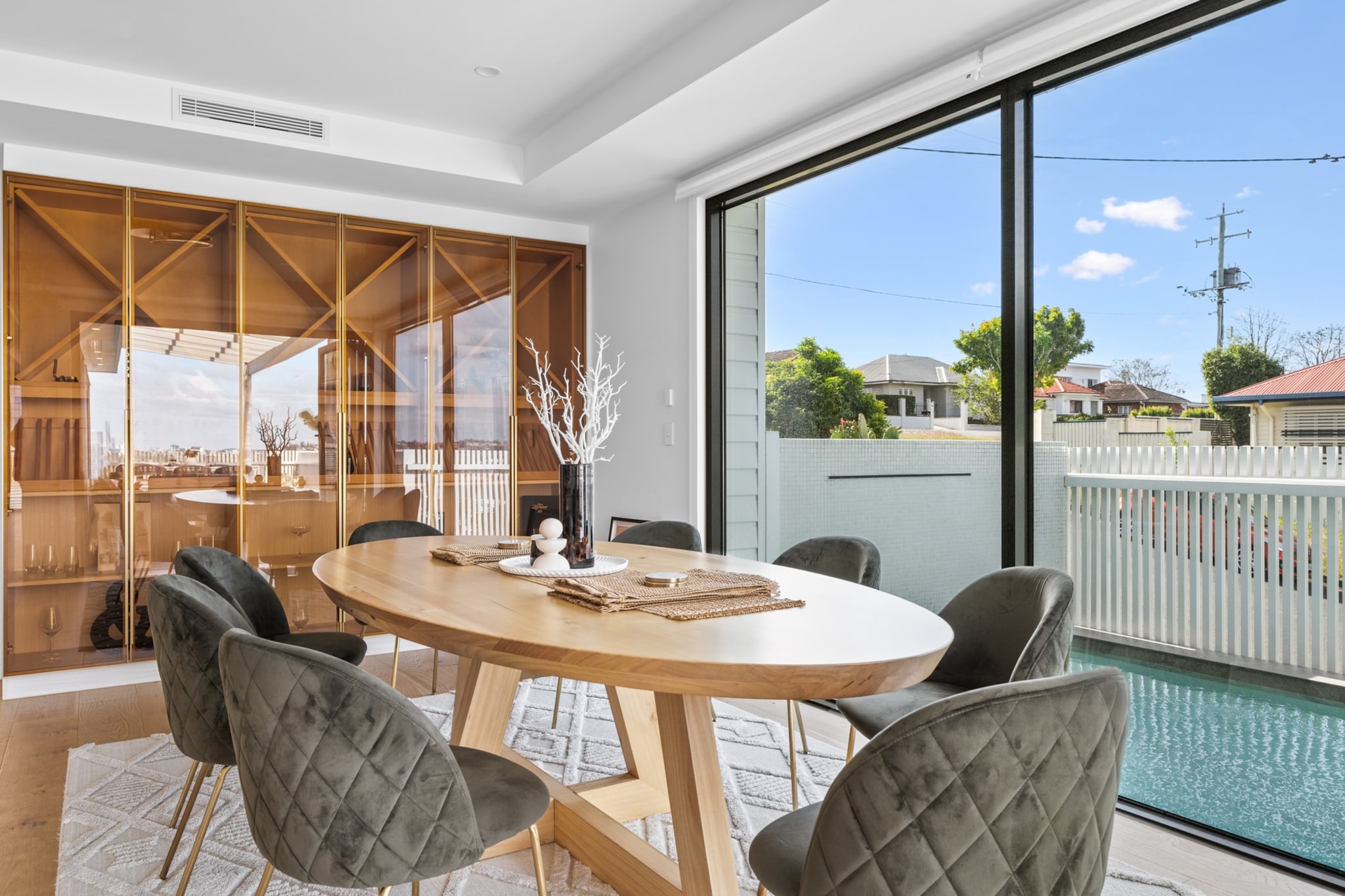 Bed Linen, Desk, Hot Water, Internet Access DSL, Wardrobe, Kitchen(stove, electric kettle, toaster, coffee machine, oven, microwave, dishwasher, fridge), bedroom(double king size bed), bedroom(Queen Bed), bedroom(Queen Bed), bedroom(double bed), bathroom, bathroom, bathroom, First Aid, Play area, TV, tumble dryer, bath tub, washing machine, balcony or terrace, heating, air conditioning, swimming pool, private outdoor pool, iron, hairdryer, Towels/Sheets (Incl.), shampoo, body soap, Essentials, dishes and cutlery, Dedicated workspace, Conditioner, Long term stays allowed, Room-darkening shades, Shower gel, Town, Wine glasses