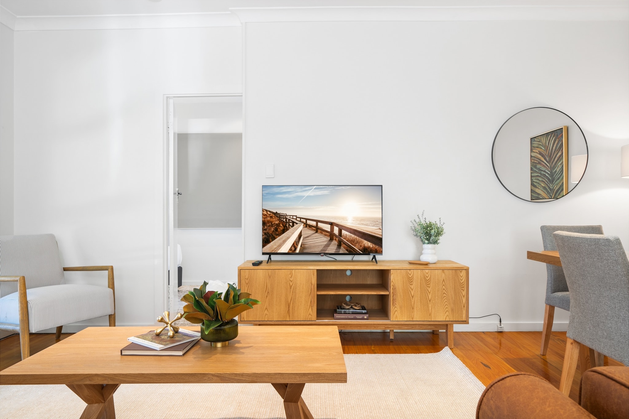 Bright 3-Bed with Garden by Banks Street Reserve