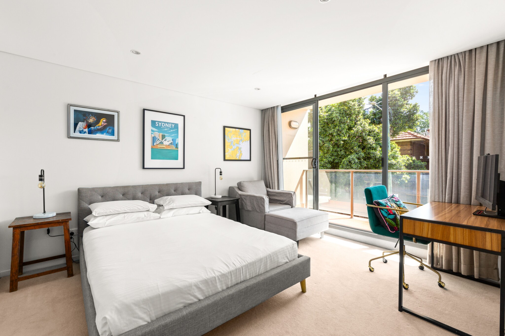 Stylish 1-Bed in the Heart of Sydney's Inner West