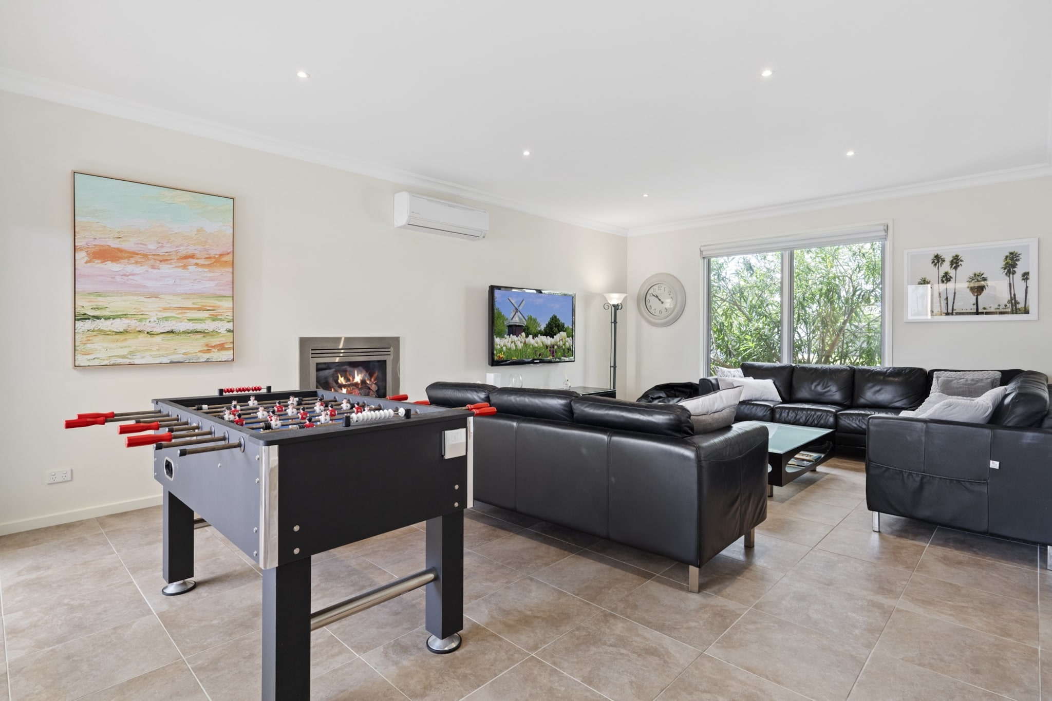 Seaside 3-Bed Home, Direct Beach Access