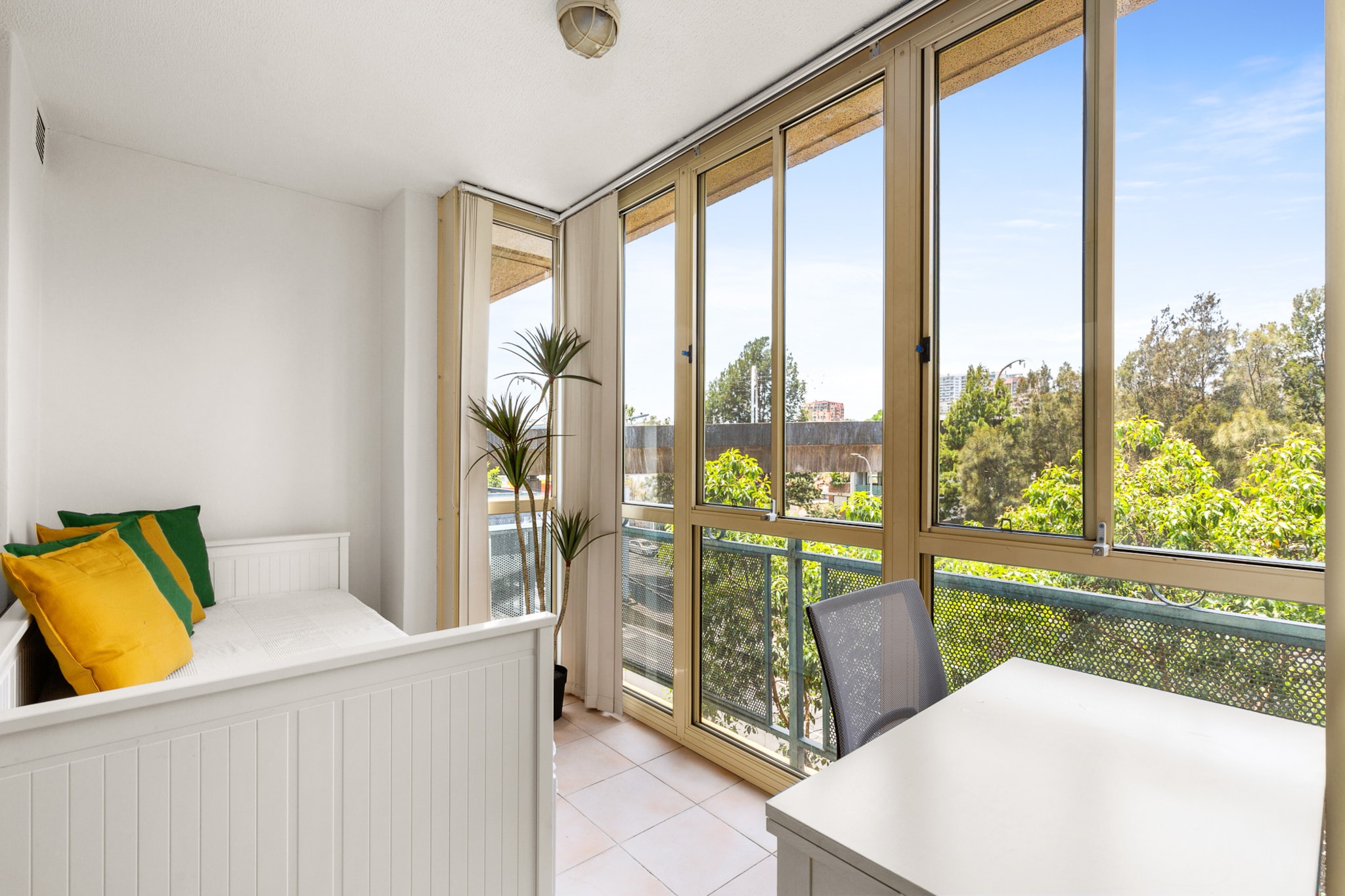 Green Views & Great Location: Inner-City 1-Bed