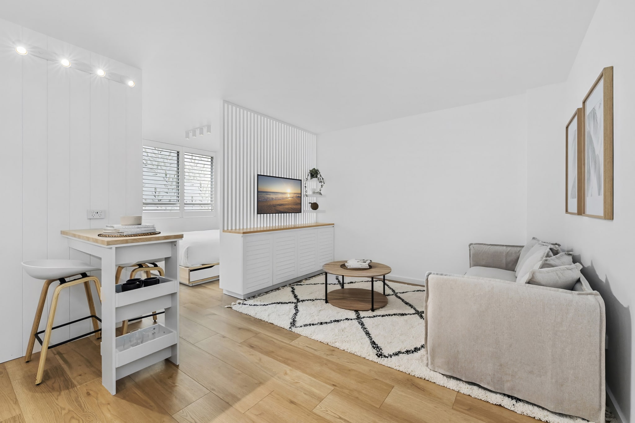 Bed Linen, Elevator, Hot Water, Internet Access DSL, Wardrobe, Living room(TV), Kitchen(stove, electric kettle, toaster, coffee machine, oven, microwave, fridge), bedroom(Queen Bed), bathroom(shower, washbasin, toilet), First Aid, Beach, tumble dryer, washing machine, heating, air conditioning, swimming pool, private outdoor pool, iron, hairdryer, Towels/Sheets (Incl.), shampoo, body soap, Essentials, dishes and cutlery, Conditioner, Long term stays allowed, Near Ocean, Shower gel, Wine glasses