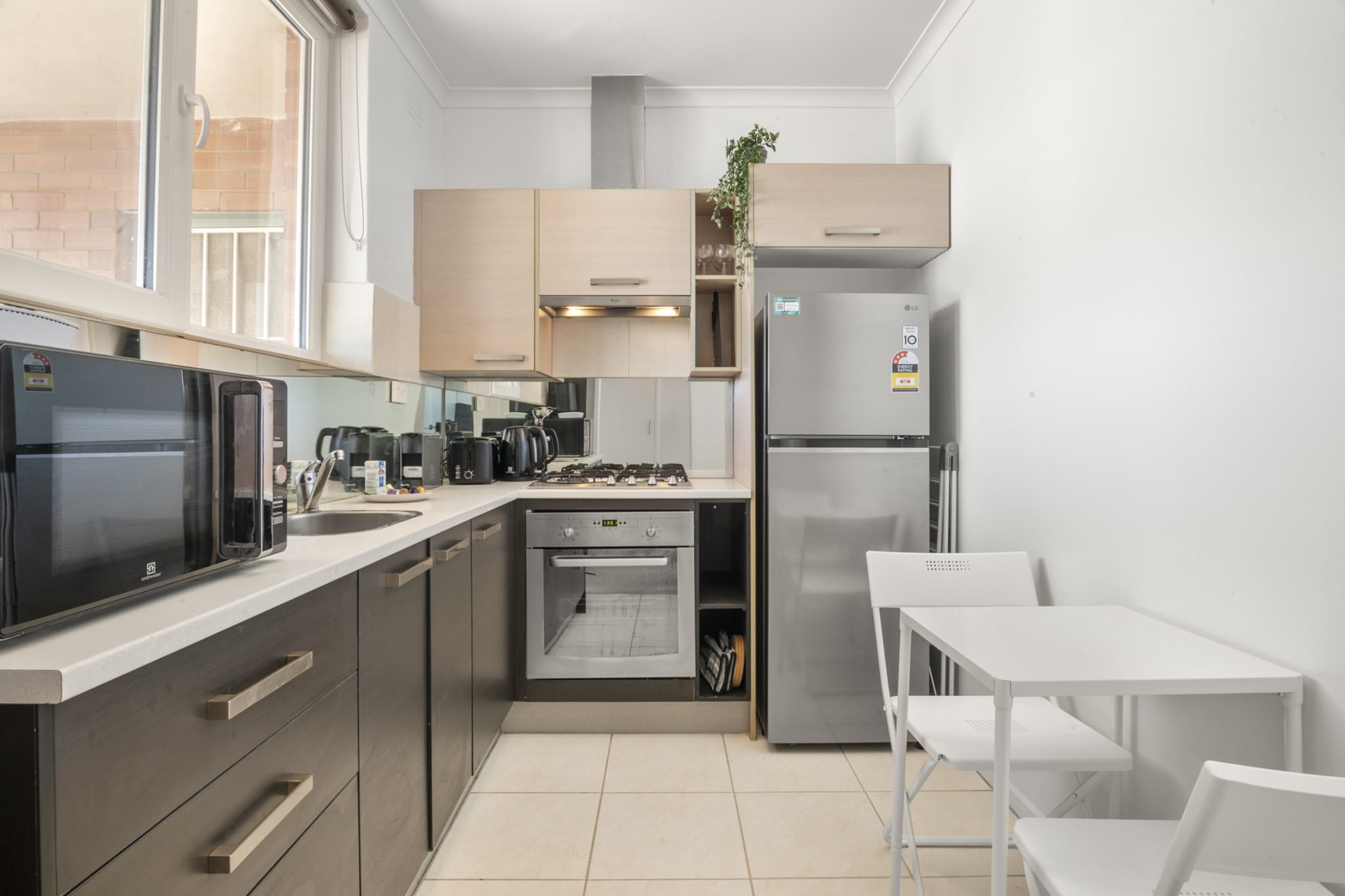 Desk, Hot Water, Internet Access DSL, Wardrobe, Kitchen(stove, electric kettle, toaster, coffee machine, oven, microwave, dishwasher, fridge, dishes and cutlery, Wine glasses), bedroom(Bed Linen, double bed, Room-darkening shades), bathroom(bath tub, hairdryer, Towels/Sheets (Incl.), shampoo, body soap, Conditioner, Shower gel), First Aid, TV, tumble dryer, washing machine, heating, air conditioning, iron, Essentials, Dedicated workspace, Carbon monoxide detector, Long term stays allowed