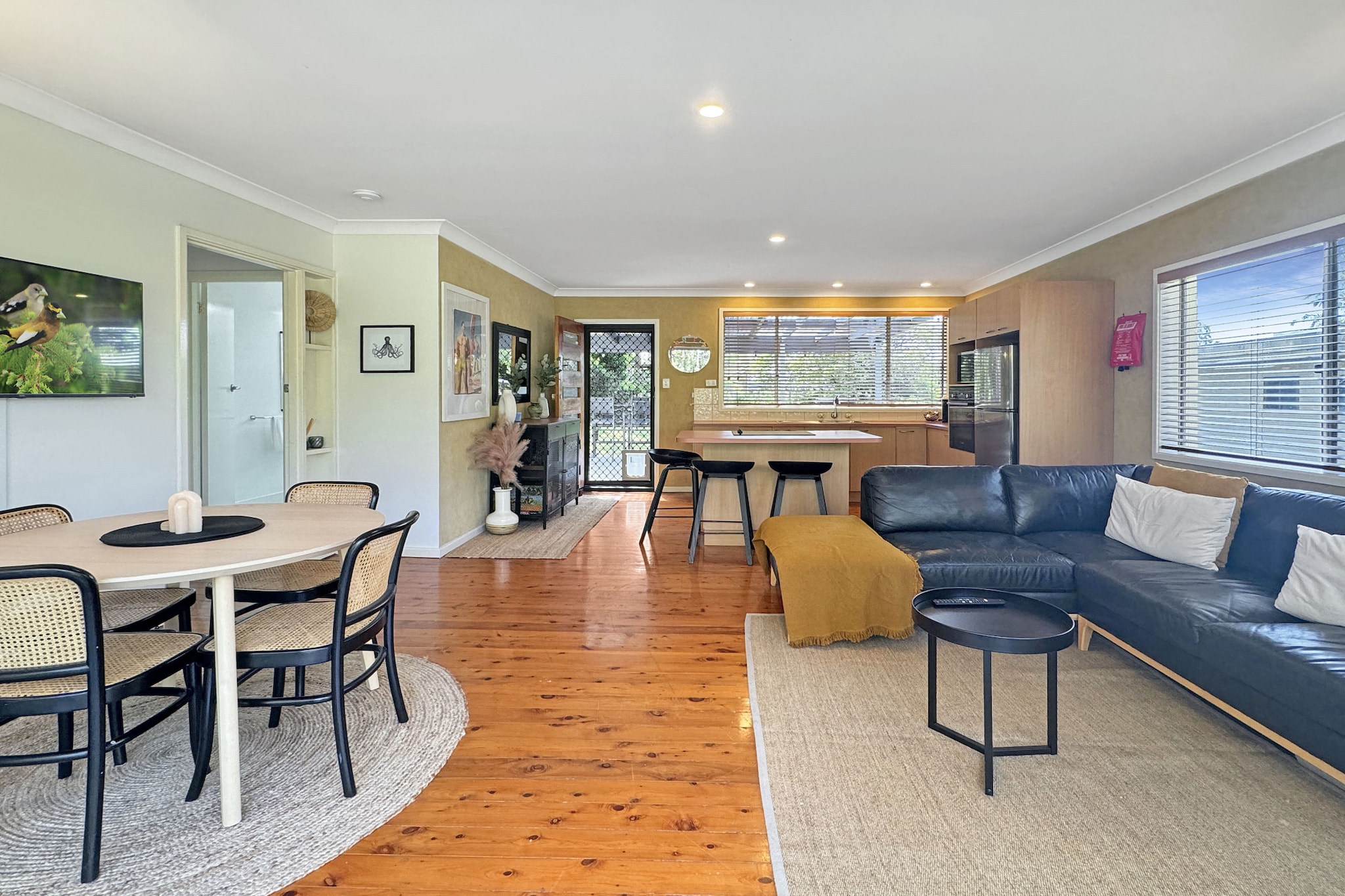 Pet-Friendly 2-Bed Beach House with Garden & BBQ