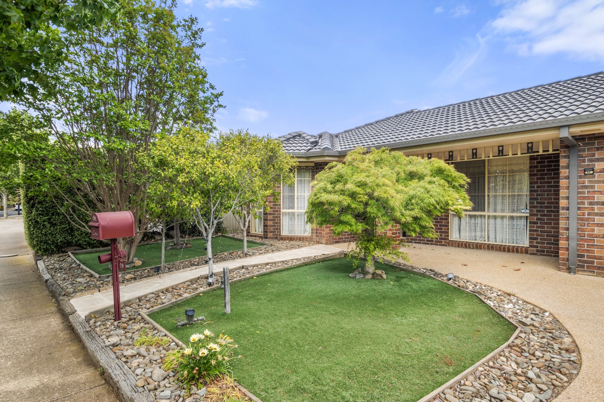 Charming 3-Bed Family Home with Amazing Garden