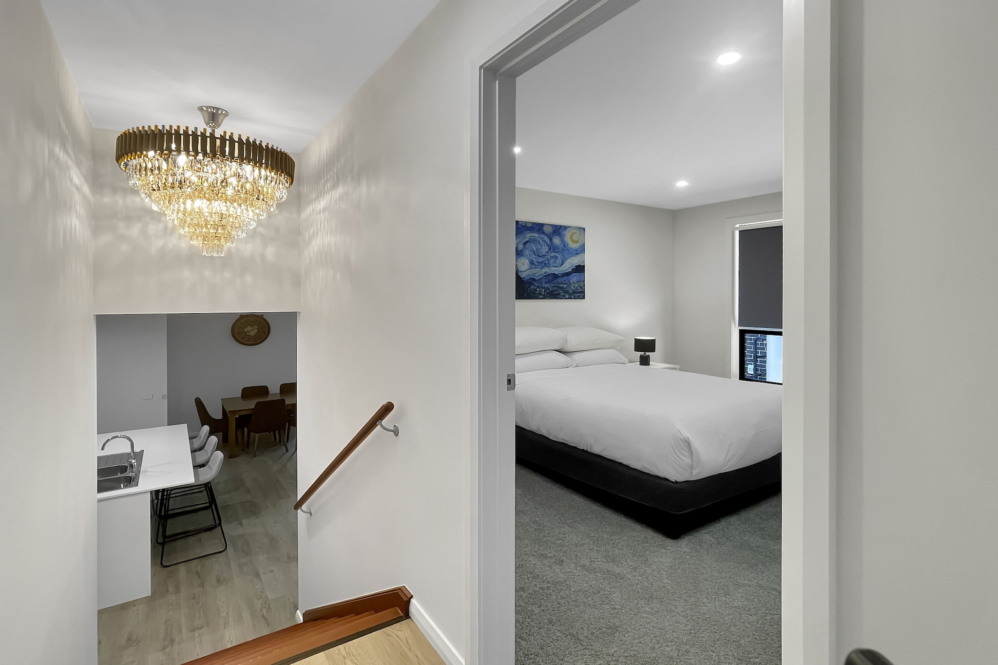 Bed Linen, Hot Water, Internet Access DSL, Wardrobe, Kitchen(stove, electric kettle, toaster, coffee machine, oven, microwave, dishwasher, fridge), bedroom(Queen Bed), bedroom(Queen Bed), bedroom(double bed), bedroom(double bed), bathroom(bath tub, hairdryer, Towels/Sheets (Incl.), shampoo, body soap), bathroom, First Aid, Beach, Play area, TV, tumble dryer, washing machine, heating, air conditioning, iron, Essentials, dishes and cutlery, Carbon monoxide detector, Conditioner, Long term stays allowed, Near Ocean, Shower gel, Wine glasses