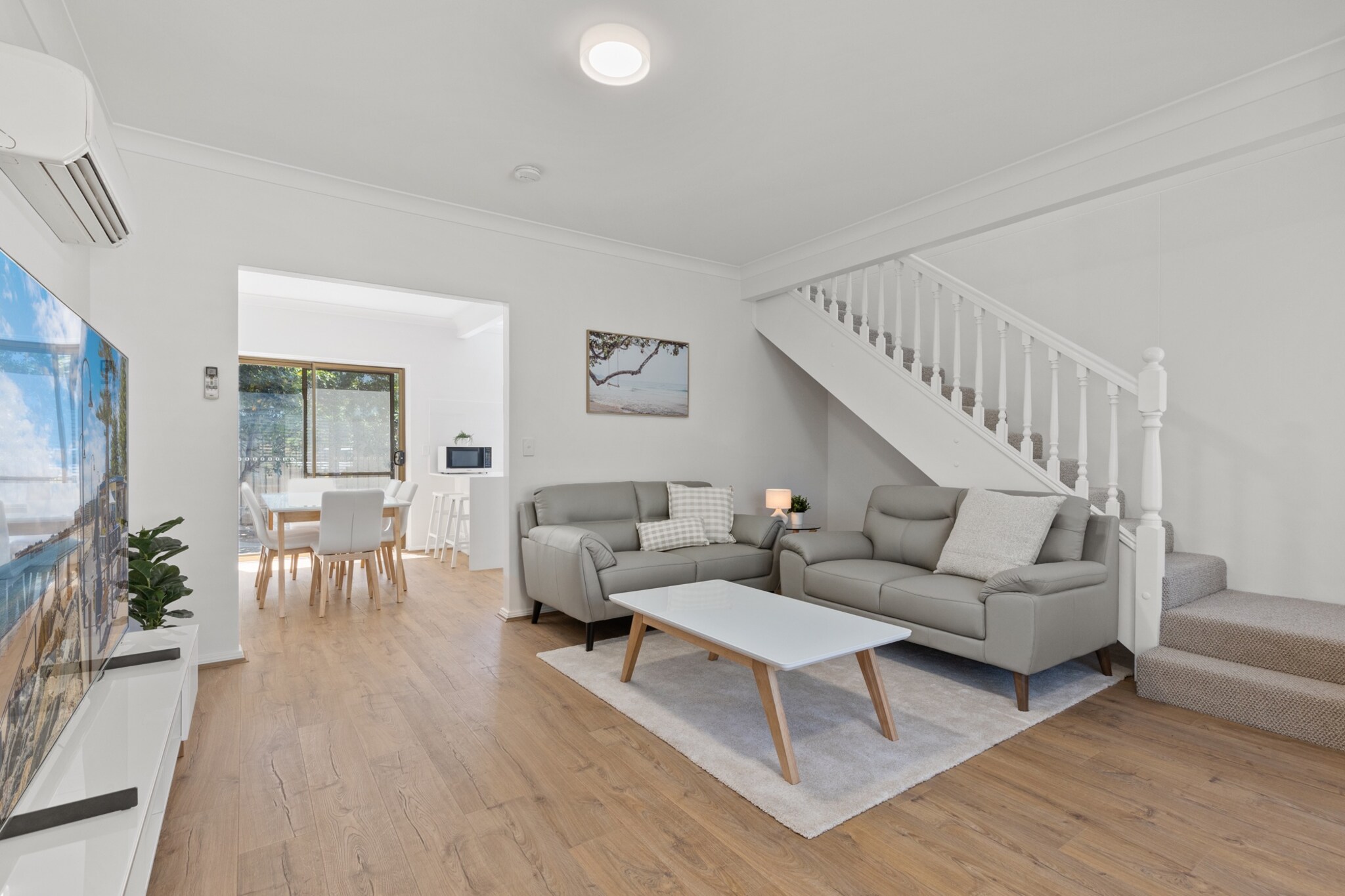 Elegant 3-Bed Home from Sunny Glenelg Beach