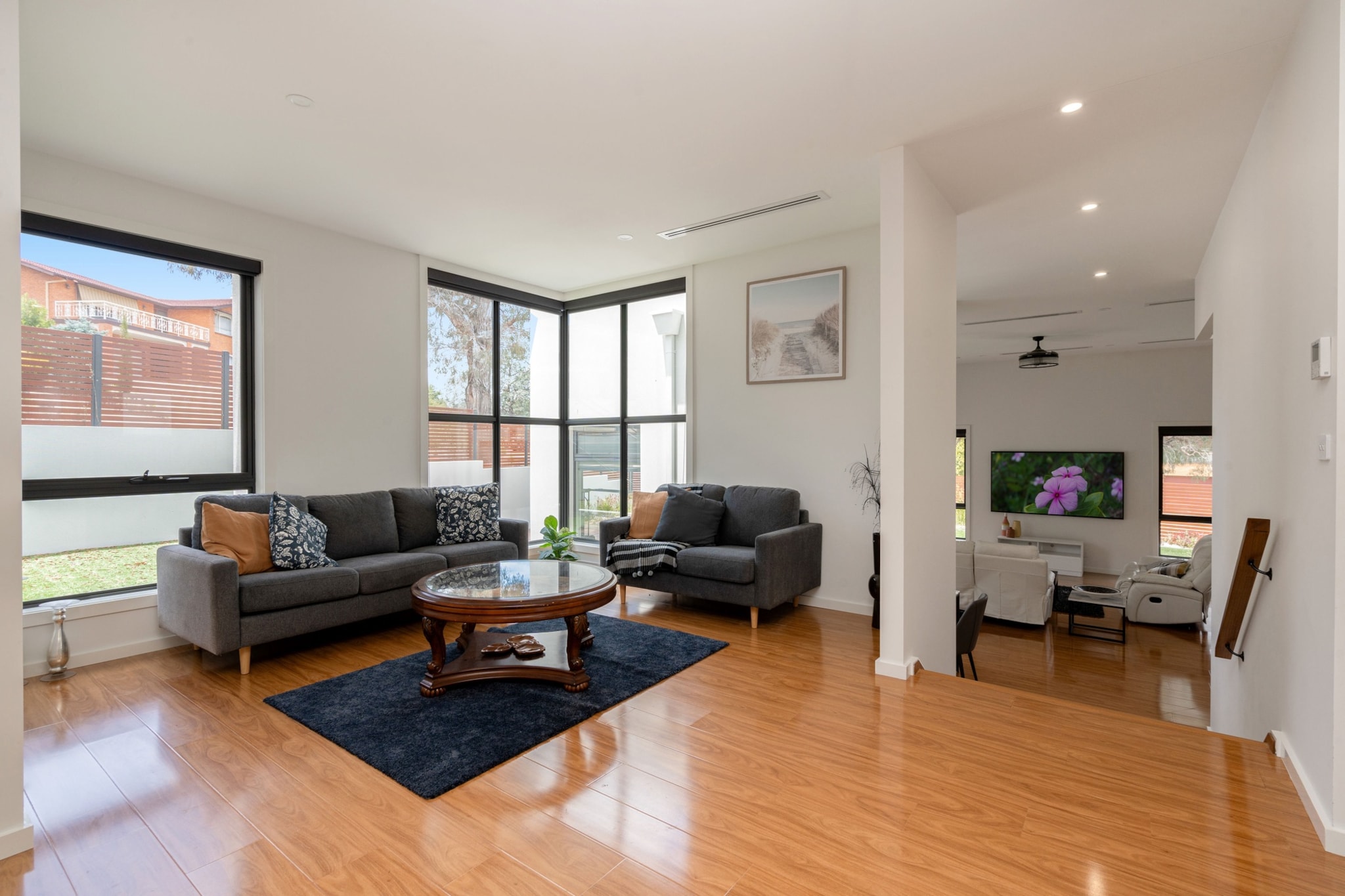 Bed Linen, Desk, Hot Water, Internet Access DSL, Wardrobe, Kitchen(stove, toaster, coffee machine, oven, microwave, dishwasher, dishes and cutlery, Wine glasses), bedroom(Queen Bed), bedroom(double bed), bedroom(Queen Bed), bedroom(Queen Bed), bedroom(double bed), bathroom, bathroom, bathroom, First Aid, Play area, TV, stove, electric kettle, toaster, coffee machine, oven, microwave, dishwasher, fridge, tumble dryer, bath tub, washing machine, balcony or terrace, heating, air conditioning, iron, hairdryer, Towels/Sheets (Incl.), shampoo, body soap, Essentials, dishes and cutlery, Dedicated workspace, Carbon monoxide detector, Conditioner, Long term stays allowed, Room-darkening shades, Shower gel, Wine glasses