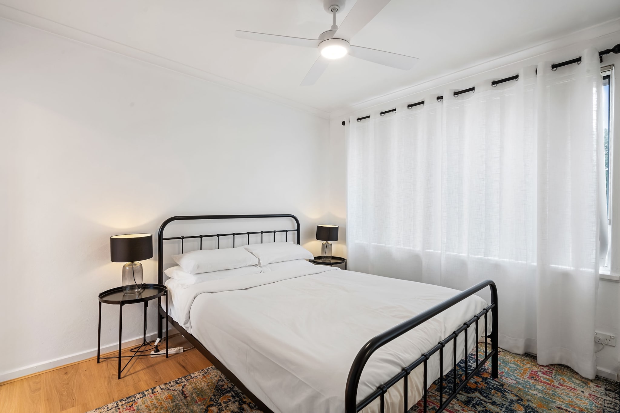 Hot Water, Internet Access DSL, Living room(TV, seating area, air conditioning), Kitchen(dining table, stove, electric kettle, toaster, coffee machine, oven, microwave, dishwasher, fridge, dishes and cutlery), bedroom(Bed Linen, Wardrobe, double bed), bathroom(shower, washbasin, toilet, hairdryer, Towels/Sheets (Incl.), shampoo, body soap, Essentials, Conditioner, Shower gel), First Aid, washing machine, heating, iron, Long term stays allowed, Room-darkening shades, Town, Wine glasses