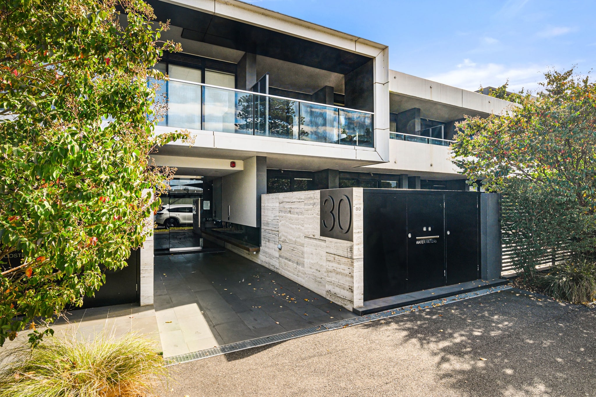 Bright 1BR Apartment Near Maribyrnong River