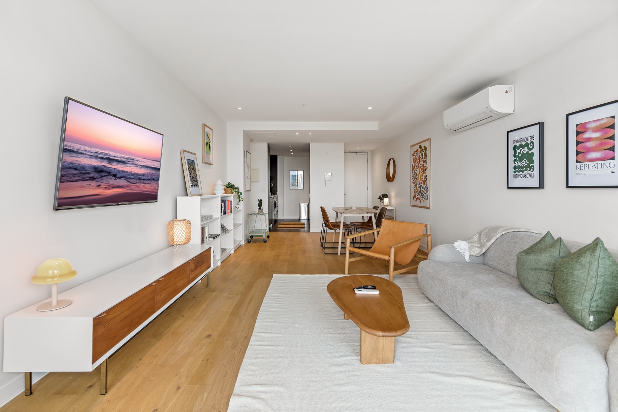 Wake Up to Views, Pool & the South Yarra Lifestyle