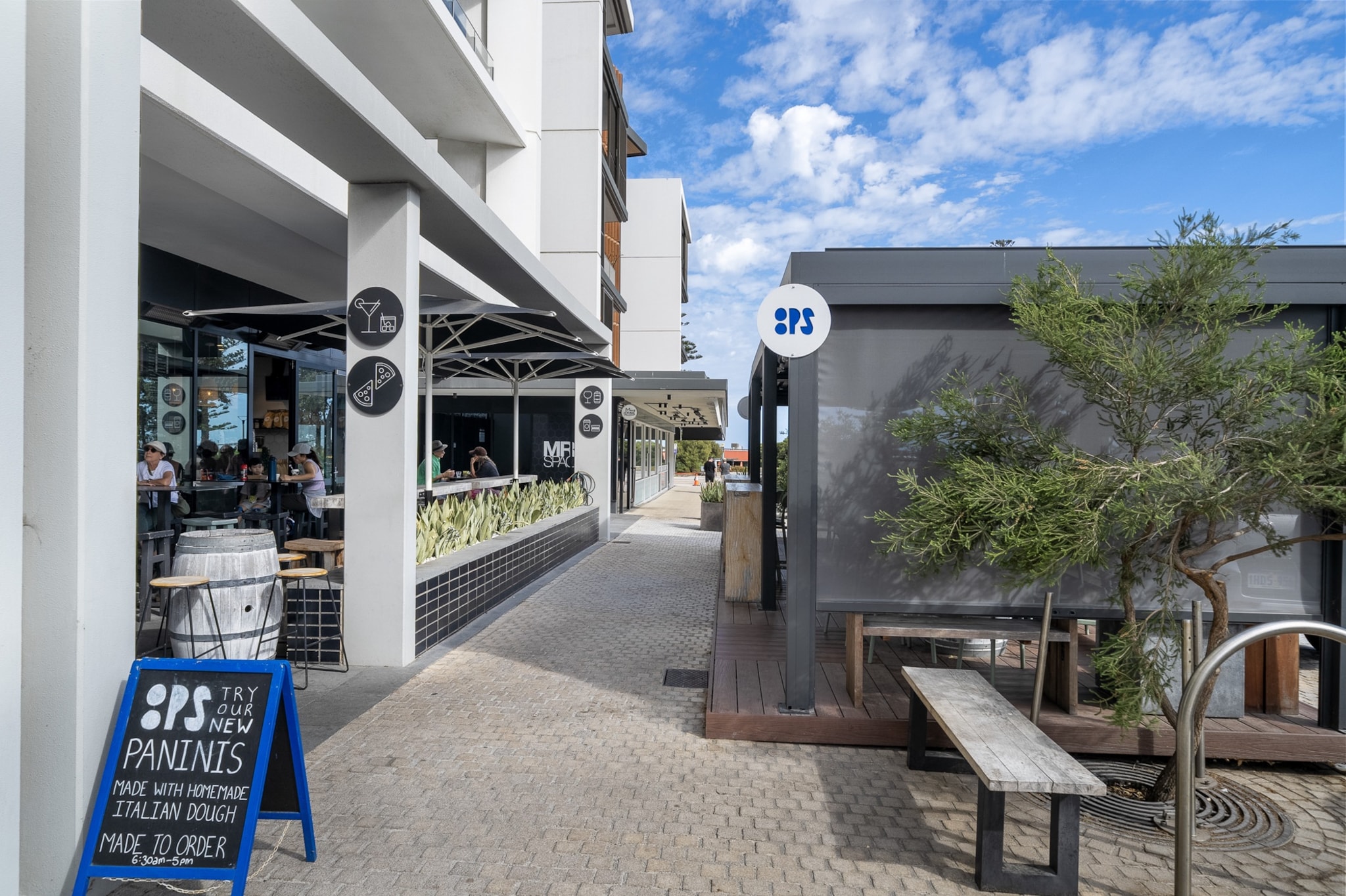 Bright Studio Stay in North Fremantle with Views