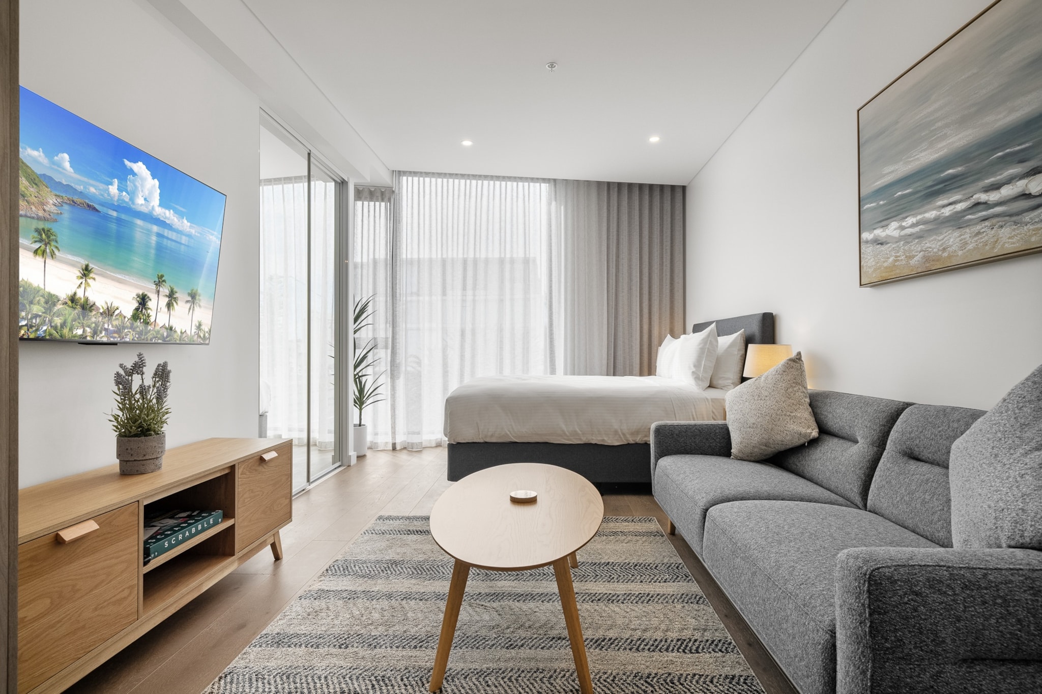 Chic Studio Stay Near Cafés and Coastline