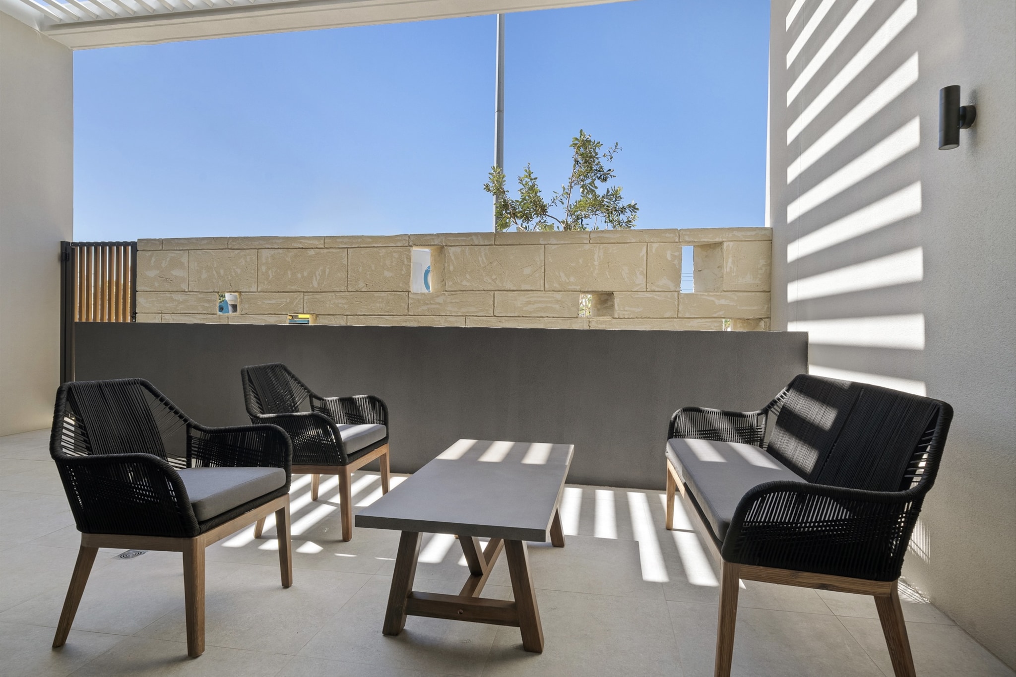 Ground Floor Apartment with Private Courtyard