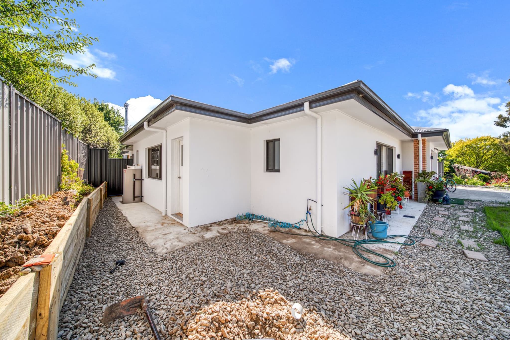 Cosy Kambah 1 Bedroom Near Shops & Parks