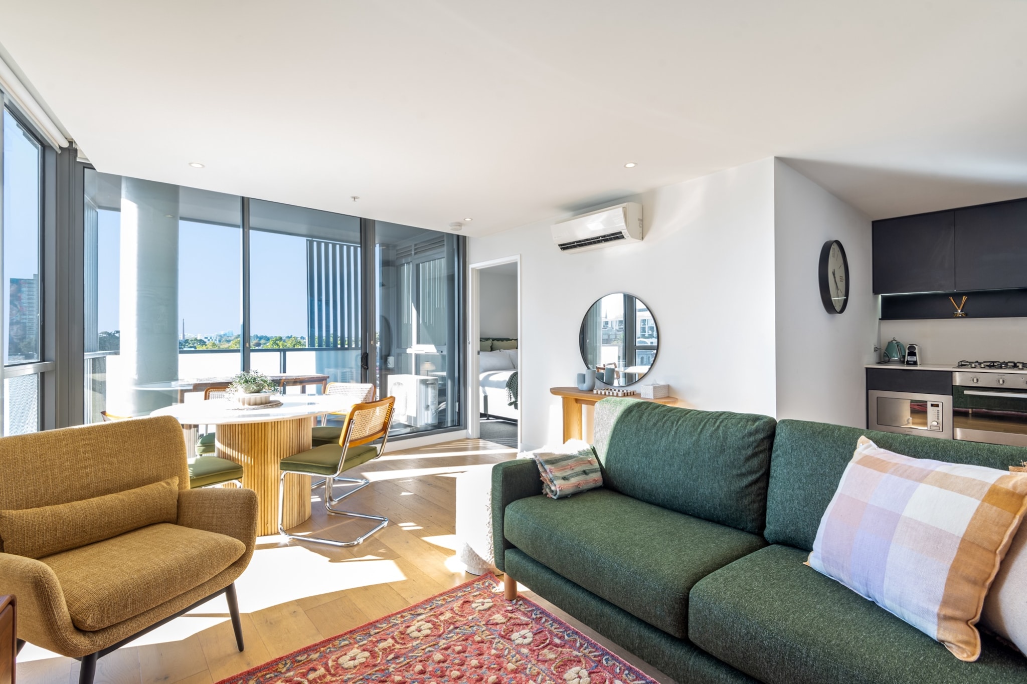 Elevator, Hot Water, Internet Access DSL, Safe, Wardrobe, Kitchen(dining table, stove, electric kettle, toaster, coffee machine, oven, microwave, dishwasher, fridge, dishes and cutlery, Coffee, Wine glasses), bedroom(Bed Linen, Room-darkening shades, Queen Bed), bedroom(Queen Bed), bathroom(hairdryer, Towels/Sheets (Incl.), shampoo, body soap, Conditioner, Shower gel), bathroom(hairdryer, Towels/Sheets (Incl.), shampoo, body soap), First Aid, Play area, TV, tumble dryer, washing machine, balcony or terrace, heating, air conditioning, iron, Essentials, Carbon monoxide detector, Long term stays allowed, Near Ocean