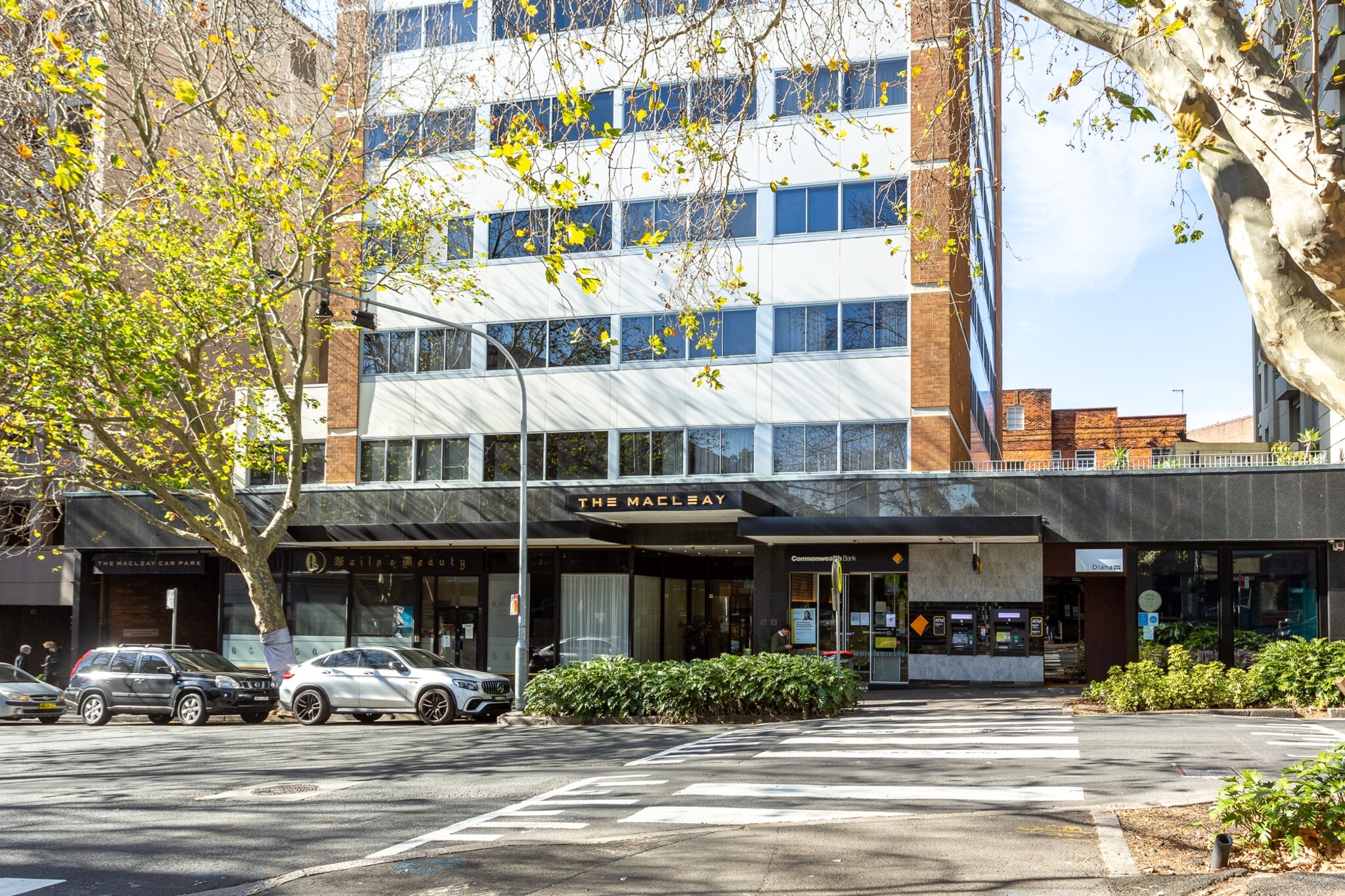 Studio in Elizabeth Bay with Pool & City Views