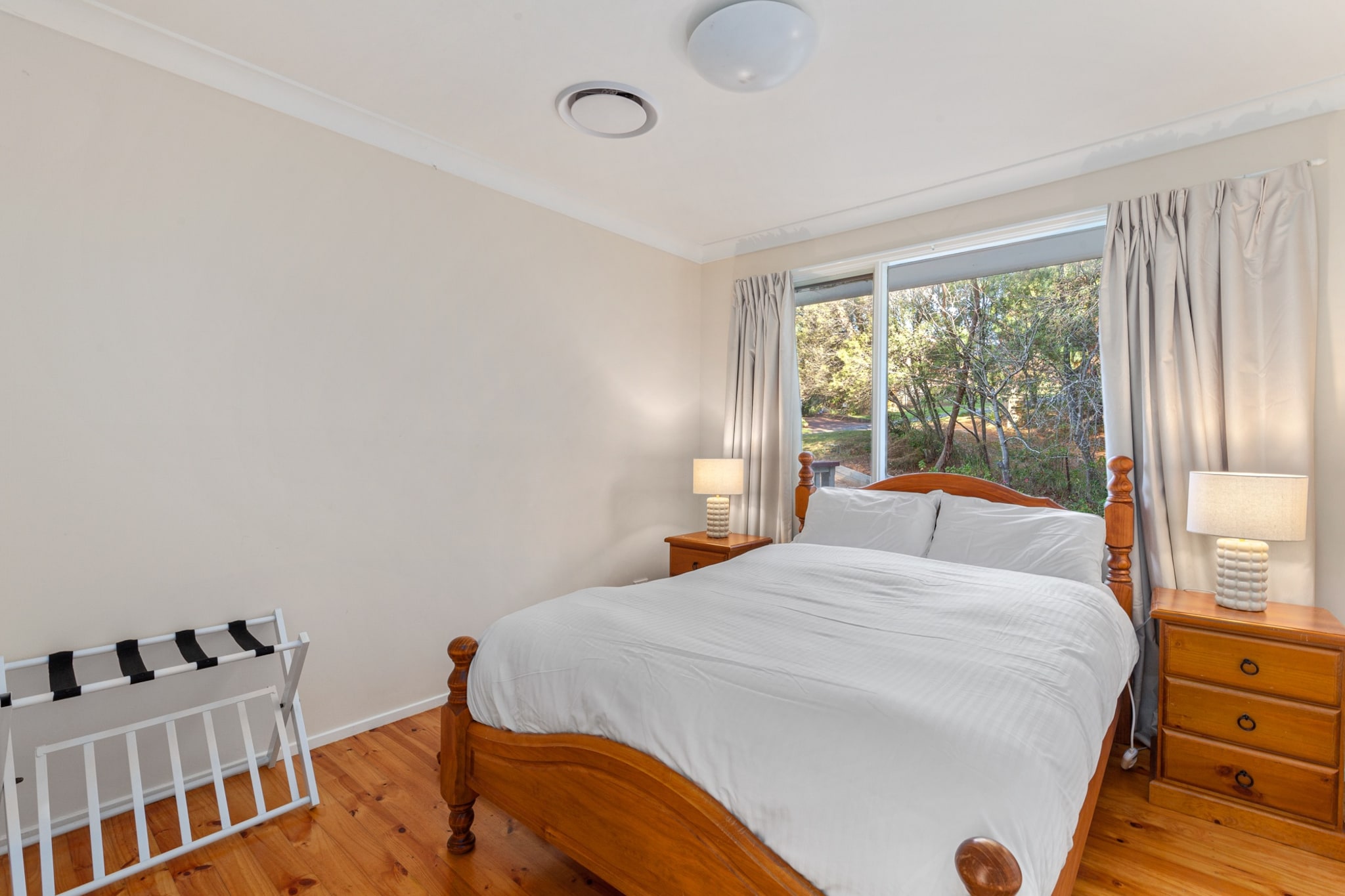 3-Bed Pet-Friendly Near Wentworth