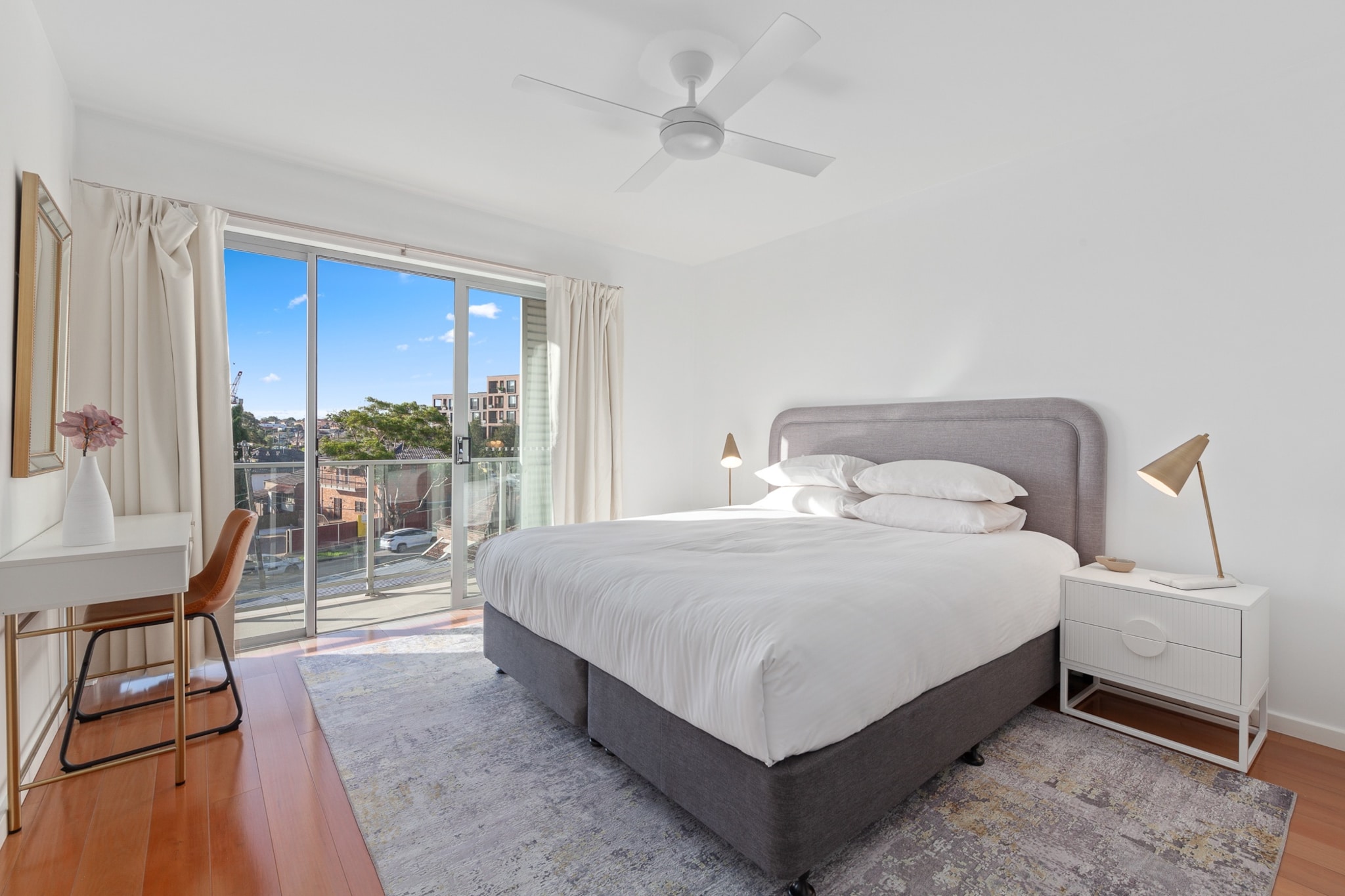 Desk, Elevator, Fan, Hot Water, Internet Access DSL, Safe, Wardrobe, Kitchen(dining table, stove, electric kettle, toaster, coffee machine, oven, microwave, dishwasher, fridge, freezer, dishes and cutlery, Coffee, Wine glasses), bedroom(Bed Linen, double king size bed, Room-darkening shades), bedroom(double bed), bathroom(hairdryer, Towels/Sheets (Incl.), shampoo, body soap, Conditioner, Shower gel), bathroom, First Aid, Play area, TV, tumble dryer, washing machine, balcony or terrace, heating, air conditioning, iron, Essentials, Dedicated workspace, Carbon monoxide detector, Long term stays allowed