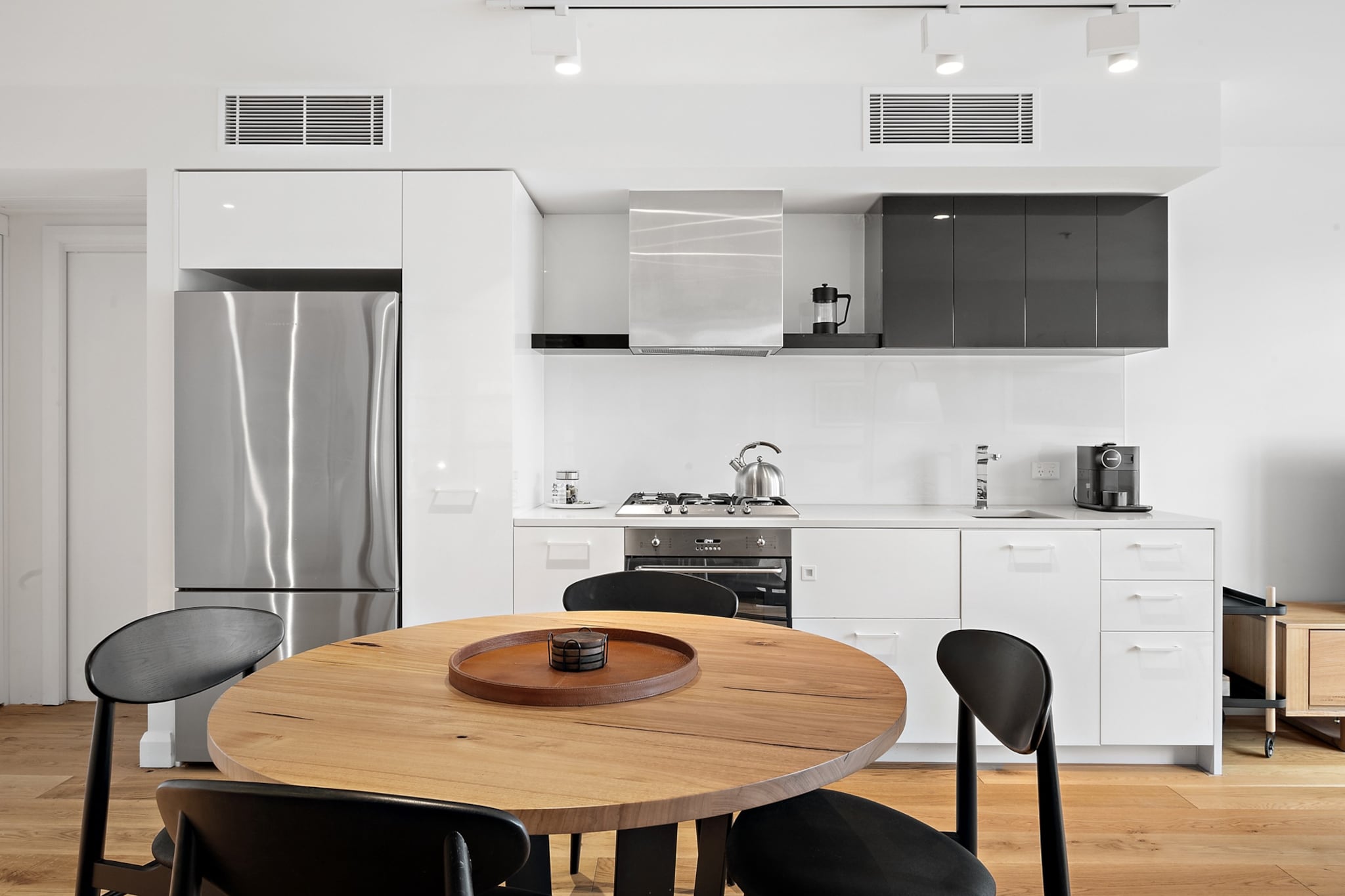 Bed Linen, Desk, Elevator, Hot Water, Internet Access DSL, Safe, Wardrobe, Living room(TV, seating area), Kitchen(dining table, stove, electric kettle, toaster, coffee machine, oven, microwave, dishwasher, fridge, dishes and cutlery, Conditioner), bedroom(Queen Bed), bedroom(Queen Bed), bathroom(bath tub, shower, washbasin, toilet, hairdryer, Towels incl., shampoo, body soap, Essentials), bathroom(shower, washbasin, toilet, hairdryer, Towels incl., shampoo, body soap, Essentials), First Aid, Play area, tumble dryer, washing machine, heating, air conditioning, iron, Dedicated workspace, Carbon monoxide detector, Coffee, Long term stays allowed, Near Ocean, Room-darkening shades, Wine glasses