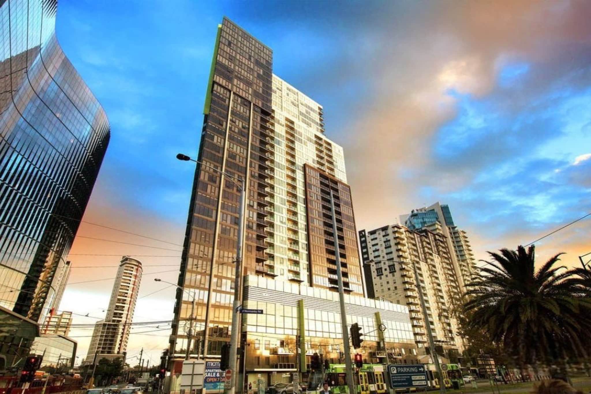 Bed Linen, Elevator, Fan, Hot Water, Internet Access DSL, Safe, Wardrobe, Kitchen(dining table, stove, electric kettle, toaster, coffee machine, oven, microwave, dishwasher), bedroom(Queen Bed), bedroom(double bed), bathroom(hairdryer, Towels/Sheets (Incl.)), bathroom, First Aid, Play area, TV, fridge, tumble dryer, washing machine, balcony or terrace, heating, air conditioning, swimming pool, iron, shampoo, body soap, Essentials, dishes and cutlery, Carbon monoxide detector, Coffee, Conditioner, Long term stays allowed, Room-darkening shades, Shower gel, Wine glasses