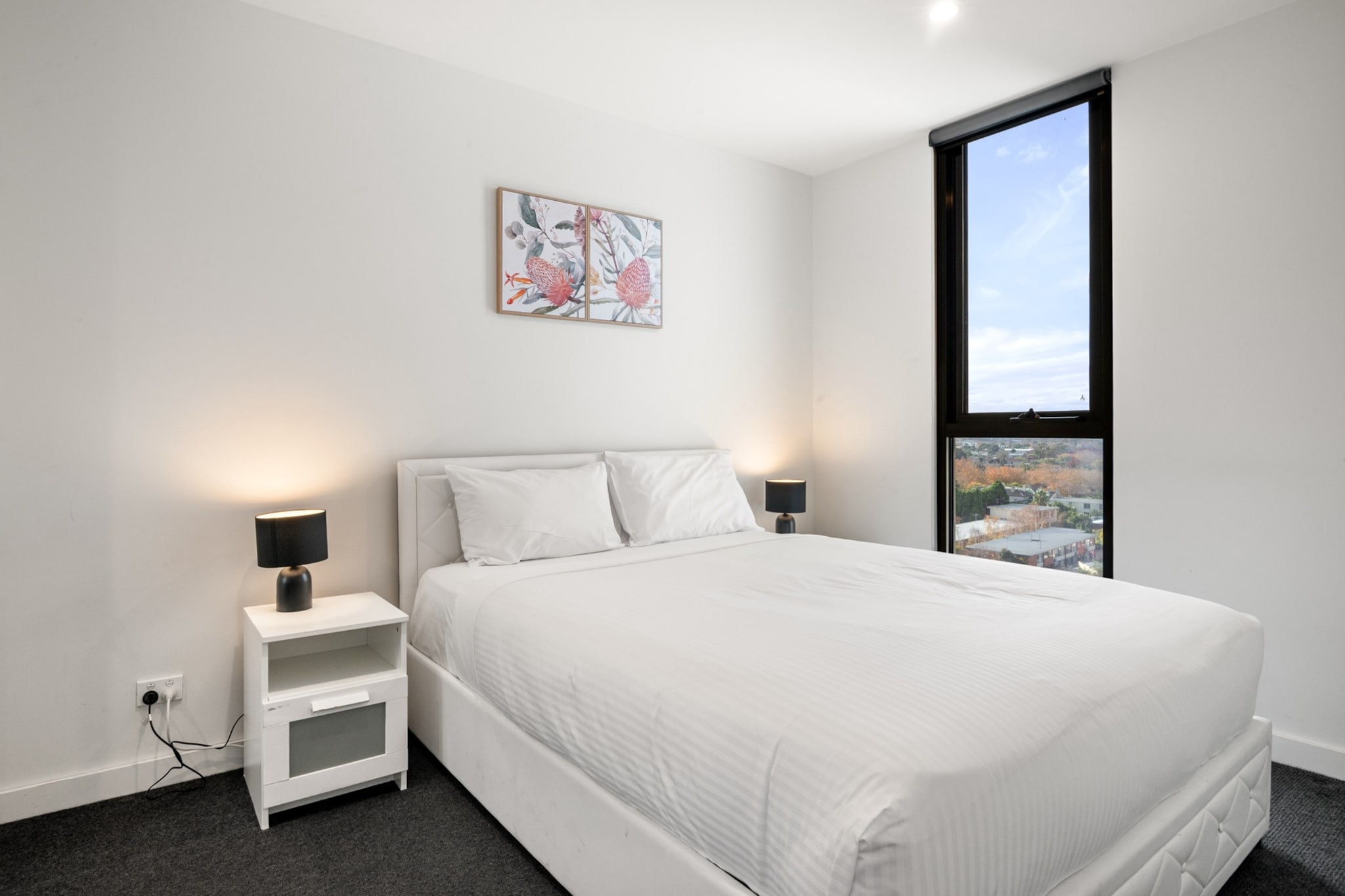 Bed Linen, Elevator, Hot Water, Internet Access DSL, Wardrobe, Living room(TV, dining table), Kitchen(stove, electric kettle, toaster, coffee machine, oven, microwave, dishwasher, fridge), bedroom(Queen Bed), bathroom(shower, washbasin, toilet), First Aid, washing machine, balcony or terrace, heating, air conditioning, iron, hairdryer, Towels/Sheets (Incl.), shampoo, body soap, Essentials, dishes and cutlery, Carbon monoxide detector, Coffee, Conditioner, Long term stays allowed, Near Ocean, Room-darkening shades, Shower gel, Wine glasses