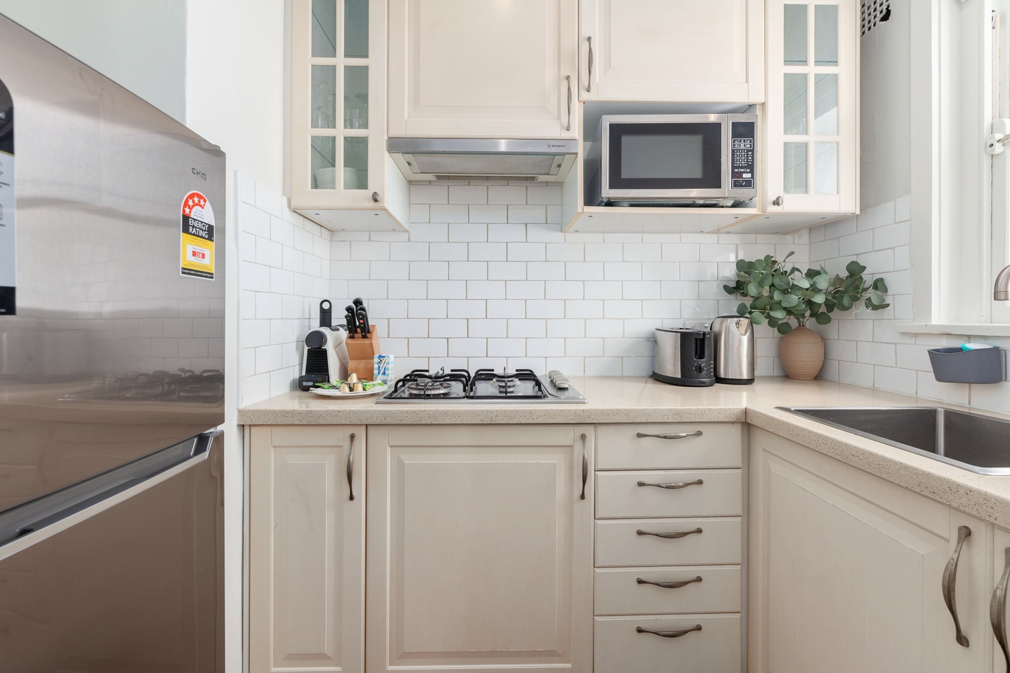 Discover this inviting studio nestled in Rushcutters Bay, ideal for solo travellers or couples. Thoughtfully furnished, it features a queen bed, charming dining nook, and smart TV access. Located just steps from harbourside parks and Potts Pointâ€™s dining scene, itâ€™s a perfect base for exploring Sydney. Enjoy self check-in and essential amenities for a comfortable stay.
The space
This well-appointed queen studio presents a light-filled retreat in the vibrant harbourside neighbourhood of Rushcutters Bay. The interior boasts a seamless blend of homely charm and smart functionality. A queen-sized bed with fresh linens sits opposite a compact living area with stylish dÃ©cor and a media setup supporting major streaming services with your own login. The kitchenette is equipped with everyday cookware, making home cooking simple. Dine at the quaint two-seater dining table, ideal for enjoying a relaxed meal. While compact, every detail is thoughtfully arranged, offering comfort and convenience. Guests also have access to a communal laundry area and paid street parking options nearby.
 
Studio
- Queen bed, bedside lamps and wardrobe
- Dining area seats 2 & armchair
- TV with streaming options (guests to use their own credentials)
 
Kitchenette
- Fully equipped with cutlery and utensils
- Microwave, coffee machine, kettle, toaster and gas stovetop
 
Bathroom & Laundry
- Travel essentials, towels and hairdryer provided
- Communal laundry room (coin-operated)
 
Amenity Notes
- No Parking - street parking only with time limits
- Fan: 1 freestanding fan provided
- Wi-Fi is available
Local area description
Rushcutters Bay offers a relaxed harbourside lifestyle just minutes from the CBD. Stroll to Rushcutters Bay Park for waterfront views, dine in nearby Potts Point, or explore weekend markets in Kings Cross. The area combines leafy serenity with city convenience, ideal for both business and leisure travellers.