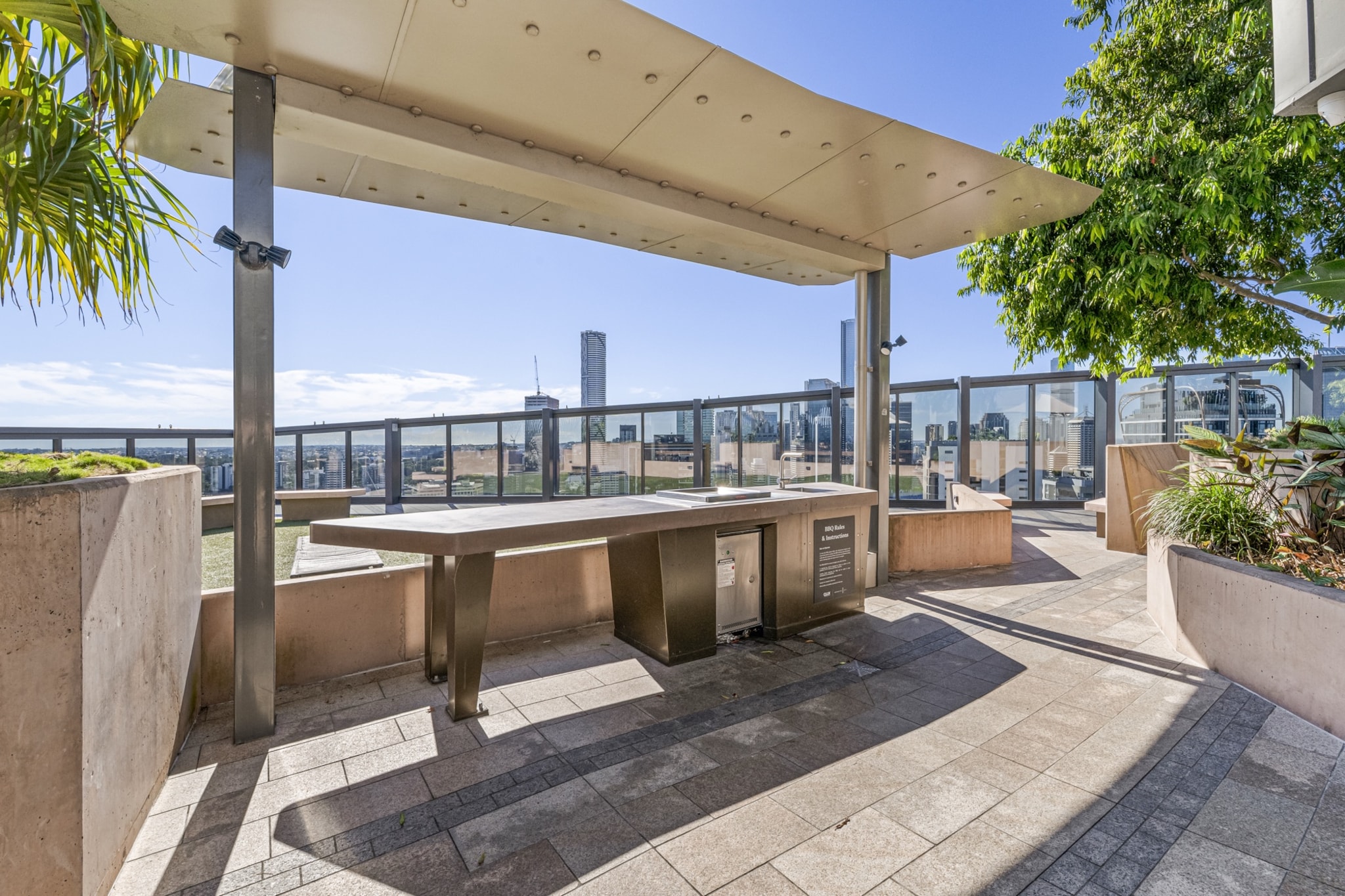 Bed Linen, Desk, Elevator, Fan, Hot Water, Internet Access DSL, Safe, Wardrobe, Living room(TV, dining table), Kitchen(stove, electric kettle, toaster, coffee machine, oven, microwave, dishwasher, fridge), bedroom(double king size bed), bathroom(shower, washbasin, toilet), sauna, First Aid, tumble dryer, washing machine, balcony or terrace, heating, air conditioning, swimming pool, private outdoor pool, iron, hairdryer, Towels/Sheets (Incl.), shampoo, body soap, Essentials, dishes and cutlery, Dedicated workspace, Carbon monoxide detector, Coffee, Conditioner, Long term stays allowed, Room-darkening shades, Shower gel, Wine glasses