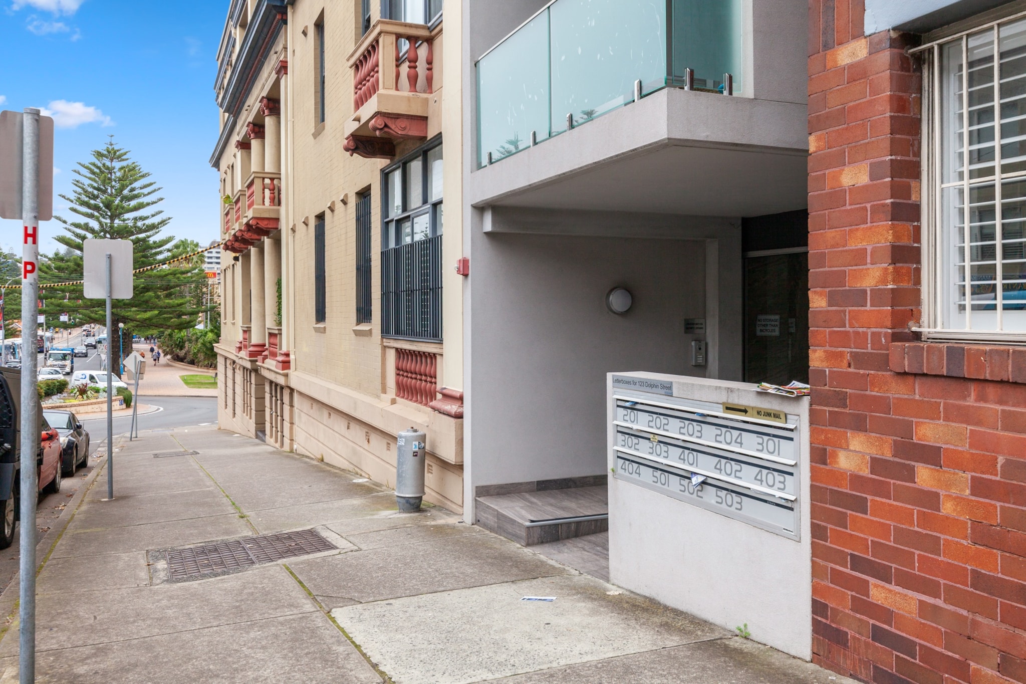 Bright Studio with Balcony near Coogee Beach