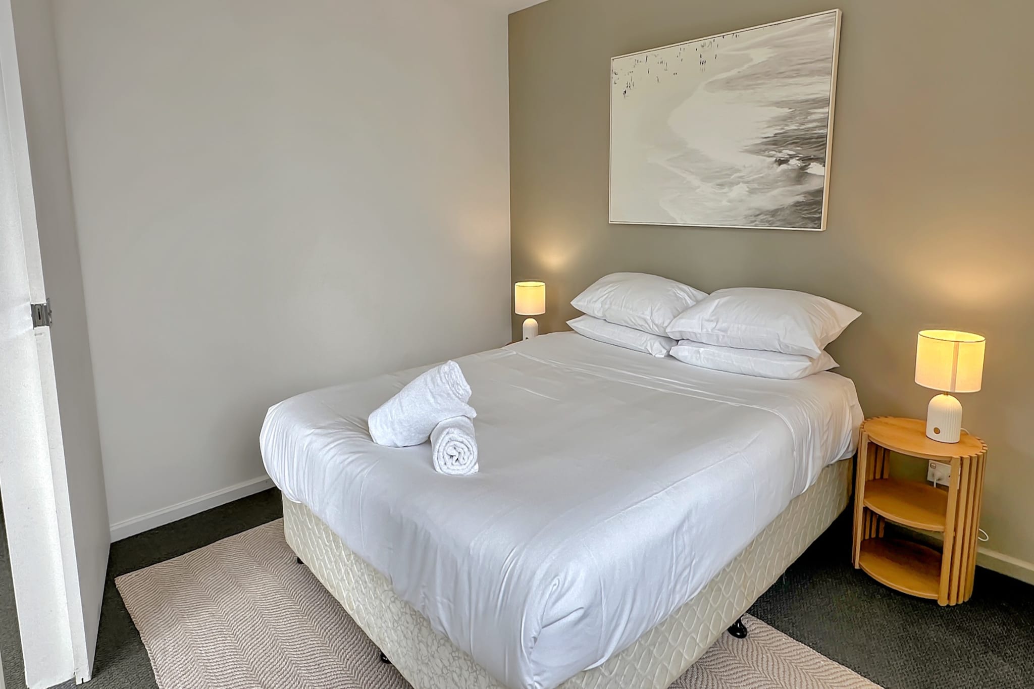 Elevator, Hot Water, Internet Access DSL, Living room(double sofa bed, TV, air conditioning), Kitchen(dining table, stove, electric kettle, toaster, coffee machine, oven, microwave, dishwasher, fridge, freezer, dishes and cutlery, Coffee), bedroom(Bed Linen, Wardrobe, air conditioning, Queen Bed), bathroom(bath tub, washbasin, toilet, hairdryer, Towels/Sheets (Incl.), shampoo, Essentials), First Aid, Play area, tumble dryer, heating, swimming pool, private outdoor pool, iron, Carbon monoxide detector, Long term stays allowed, Room-darkening shades, Washer in common space, Wine glasses