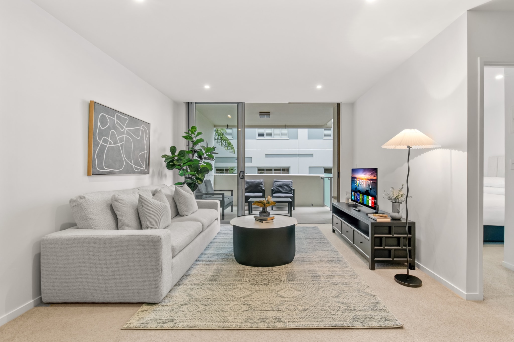 West End Flat with Pool and BBQ Access