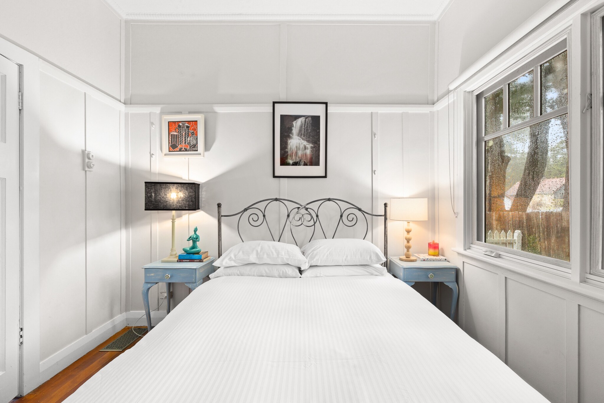 Bright 3-Bed House with Garden,