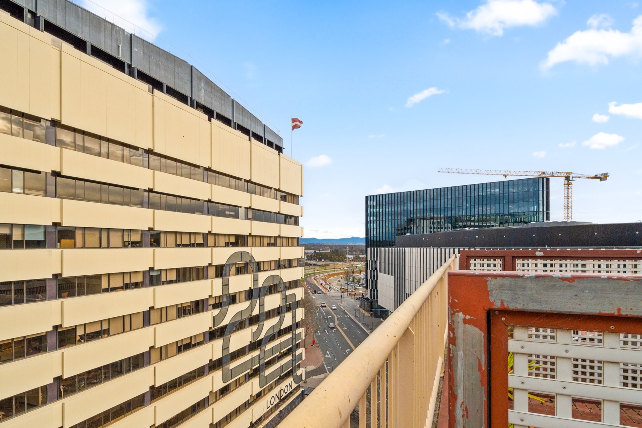 Central ACT Studio with Indoor Pool and Gym