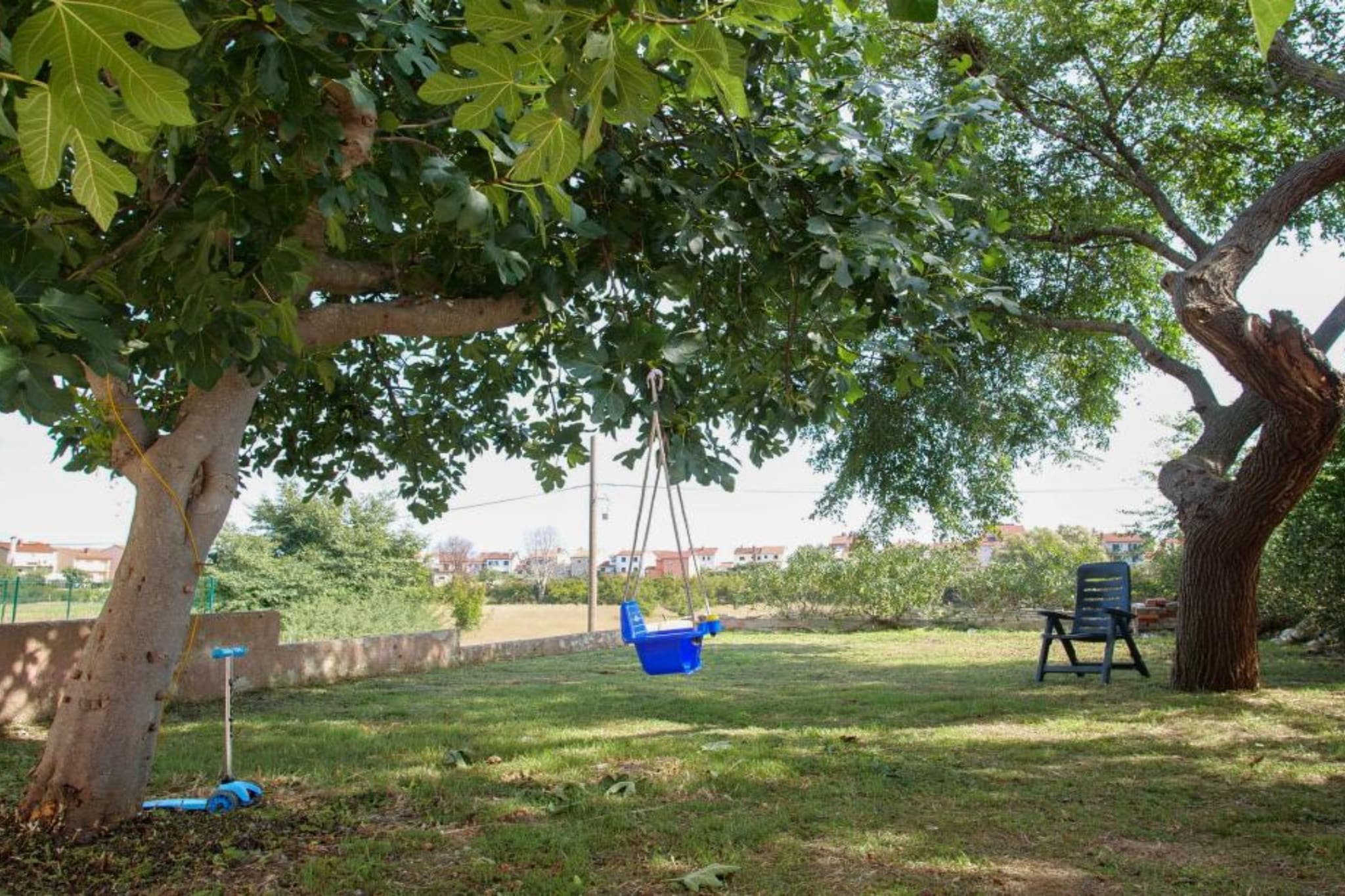 Apartments Manda - One Bedroom Apartment With Terrace (A4)-Gardens in summer