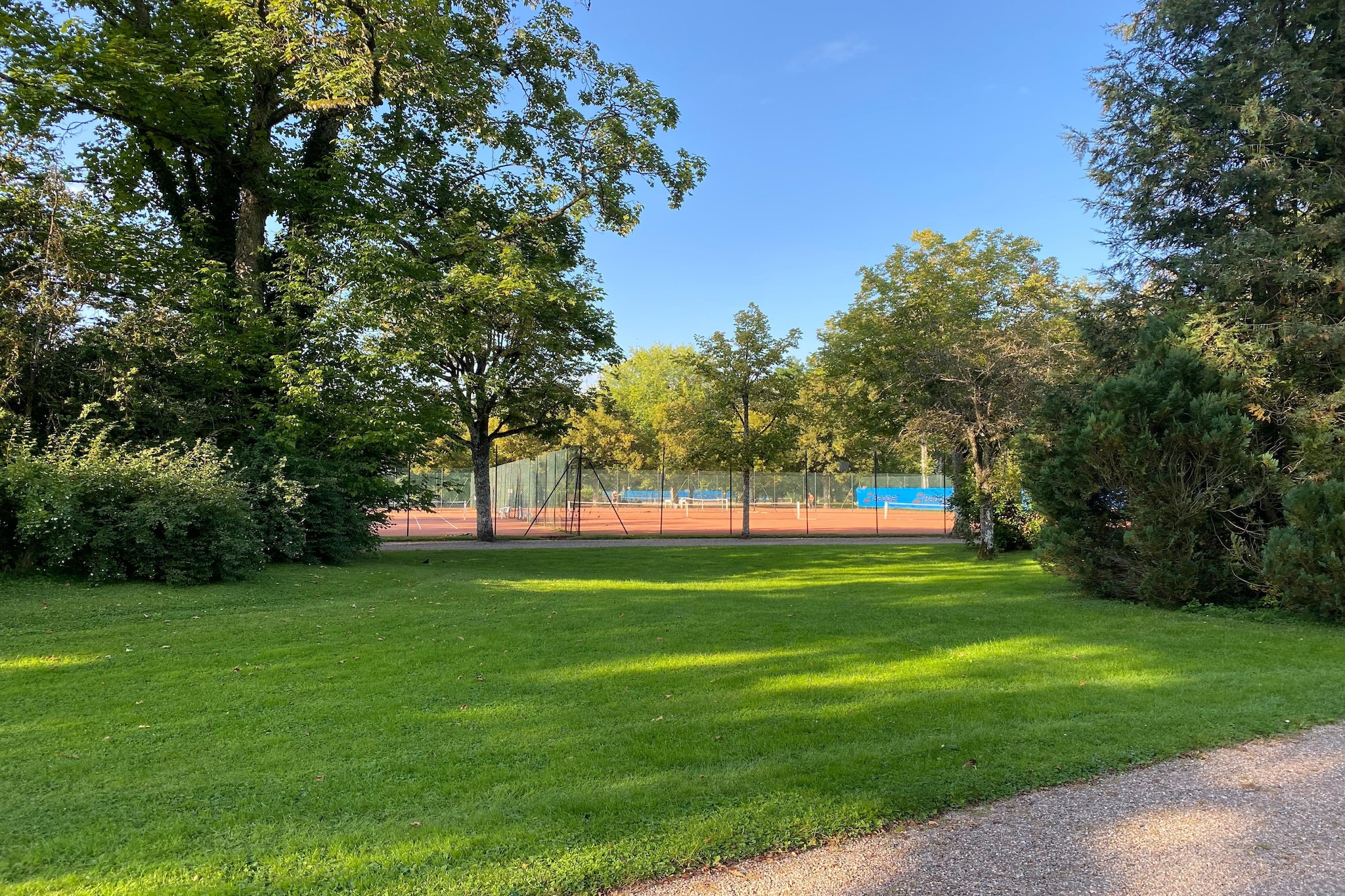 Appartement avec la petite cour-Areas within 1km in summer