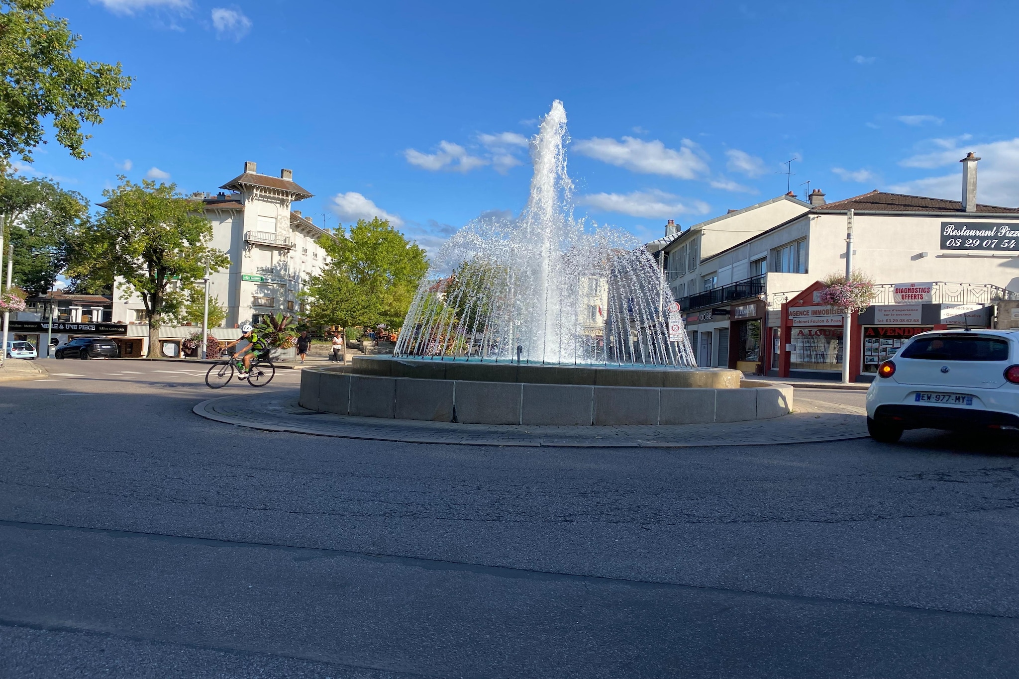 Appartement avec la petite cour-Areas within 1km in summer