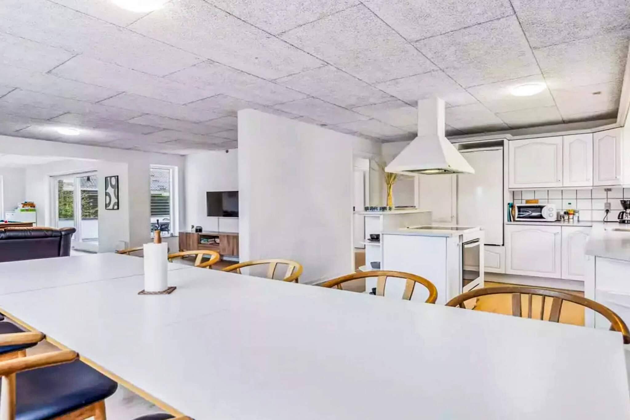 Kitchen(cooker(electric), coffee machine, microwave, dishwasher, fridge, freezer(1-59L)), Living/bed room(TV(danish TV channels (DR1 and TV2)), fireplace, chromecast), bedroom(double bed, 2x bunk bed), bedroom(double bed), bedroom(double bed), bedroom(double bed), bathroom(washbasin, shower, toilet), bathroom(washbasin, shower, toilet), heating(central), billiards